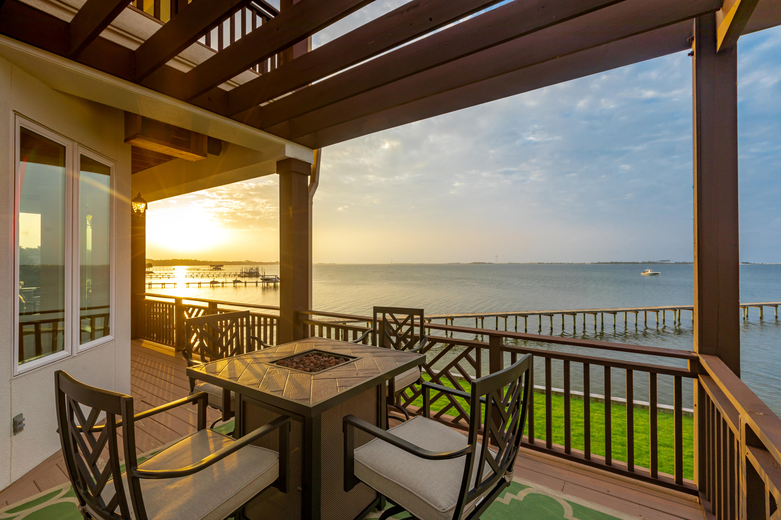 PALMETTO LAKE PRESERVE - Residential