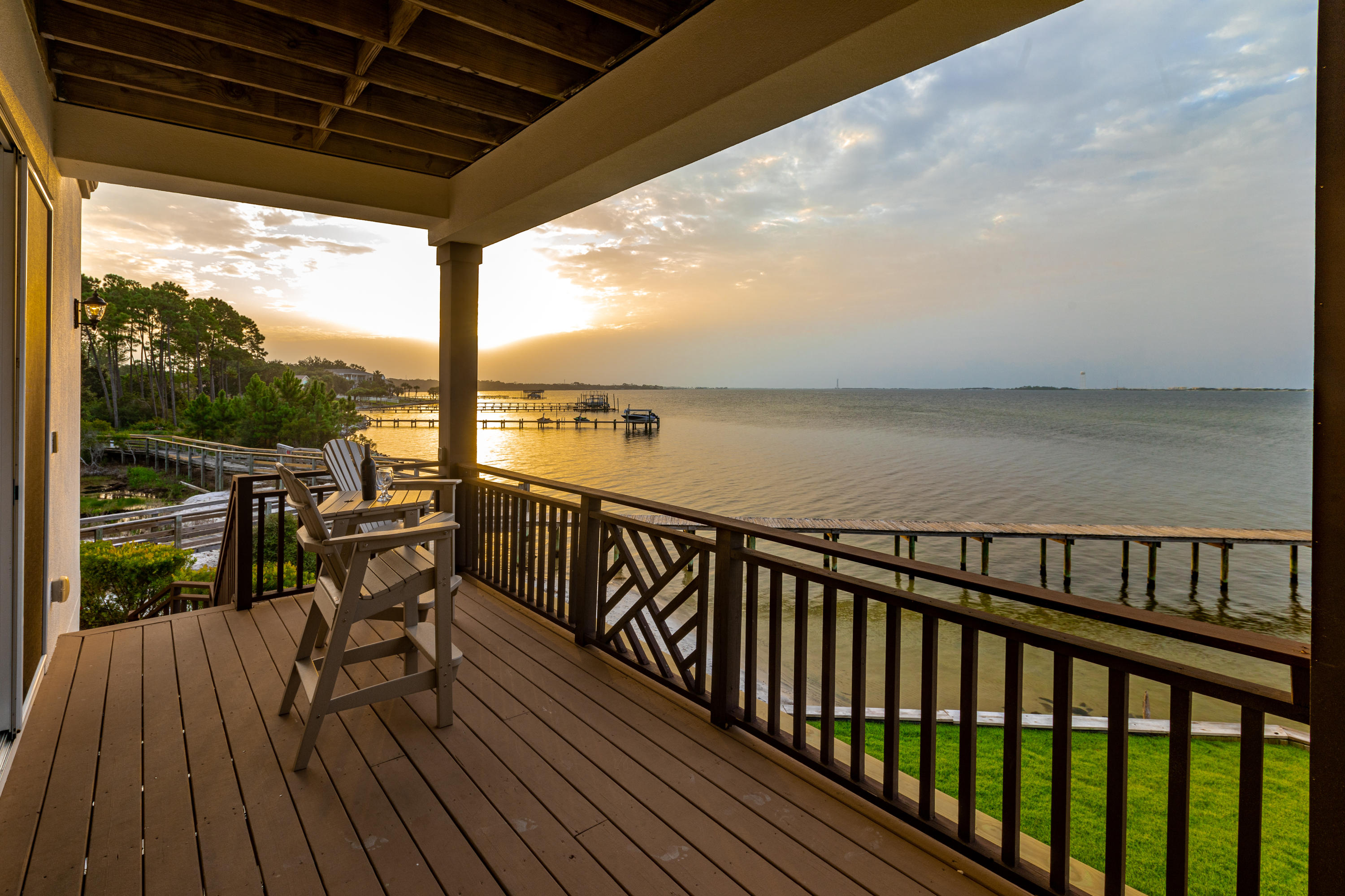 PALMETTO LAKE PRESERVE - Residential