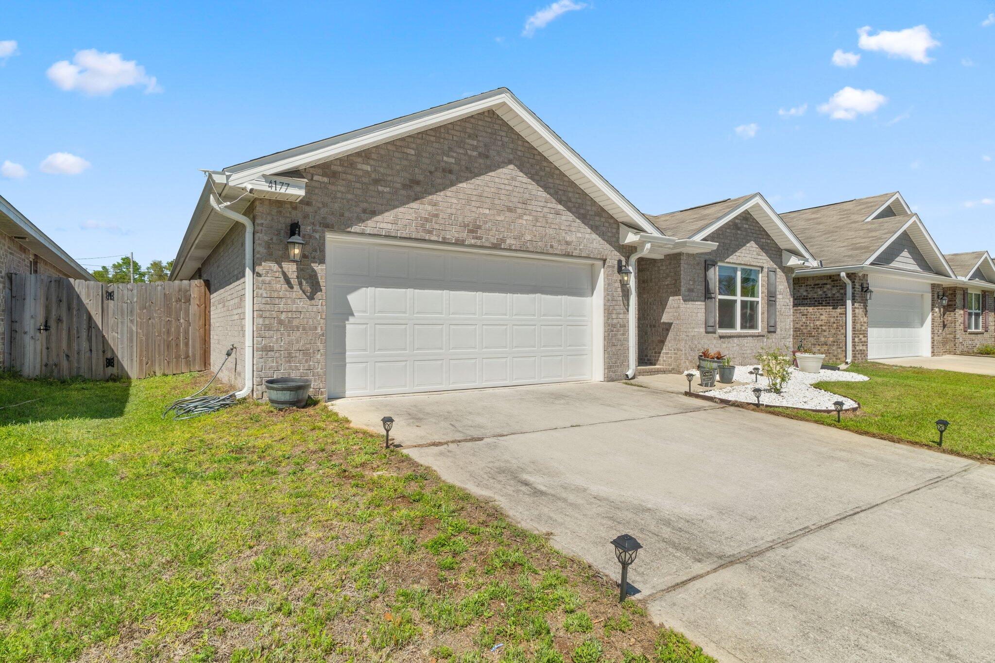 MONTICELLO ESTATES - Residential