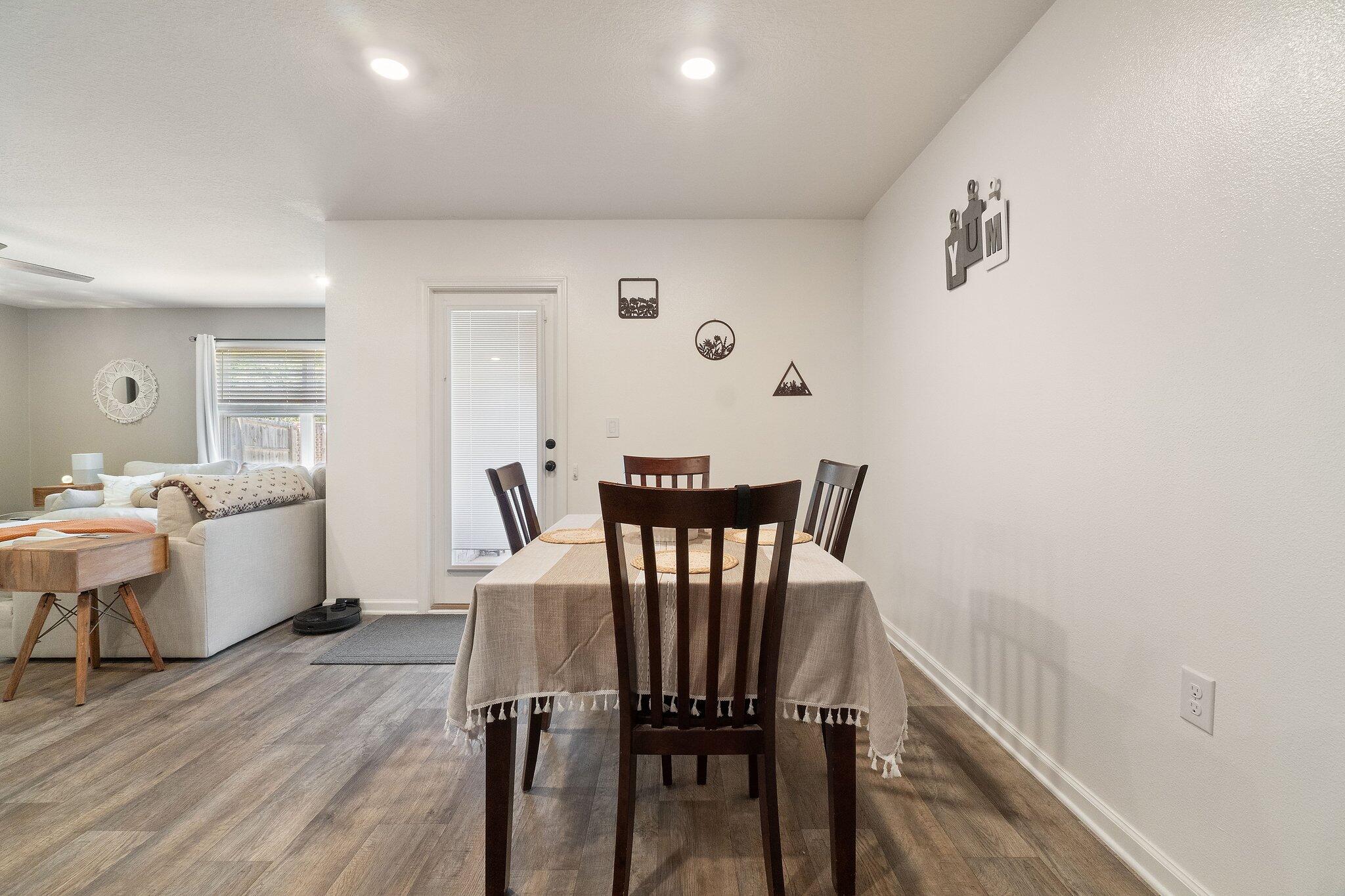 MONTICELLO ESTATES - Residential