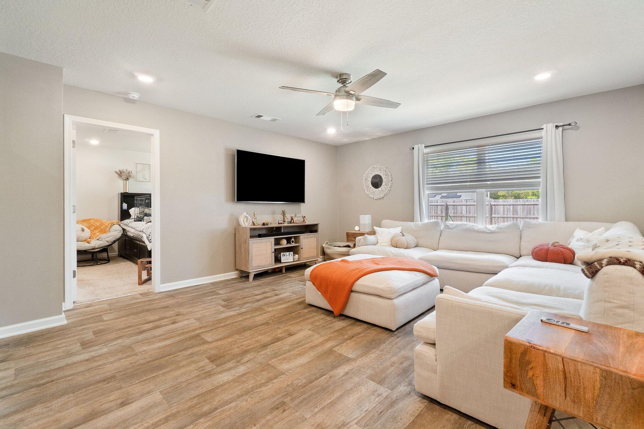 MONTICELLO ESTATES - Residential