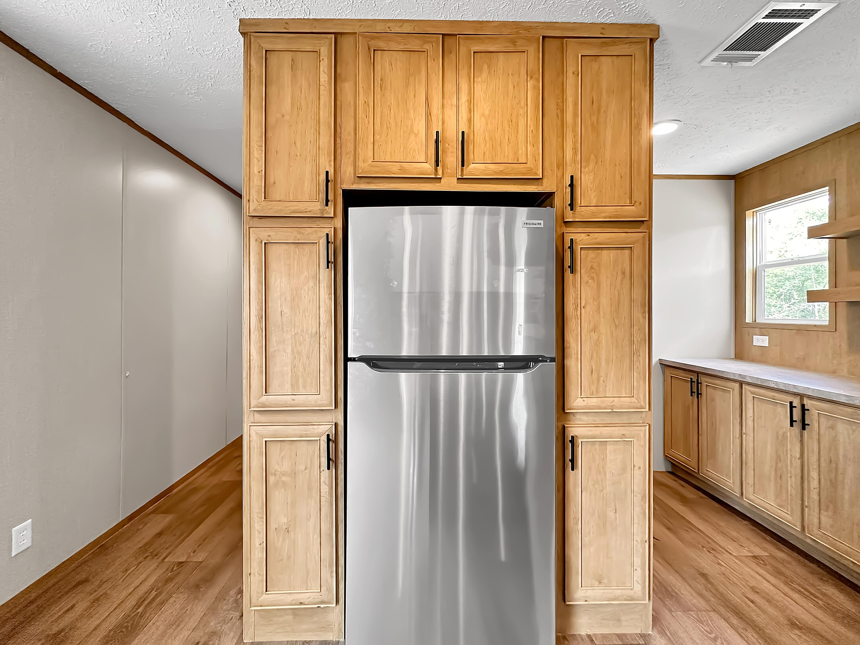 CV PINES/TRIPLE LAKE THE PINES S/D LOT 27 BLK 6 - Residential