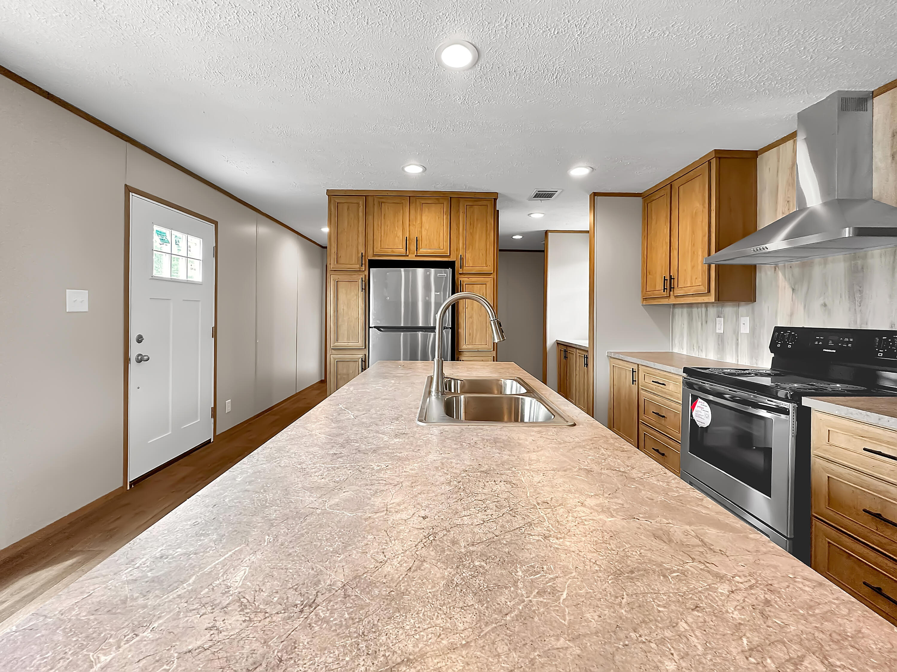 CV PINES/TRIPLE LAKE THE PINES S/D LOT 27 BLK 6 - Residential