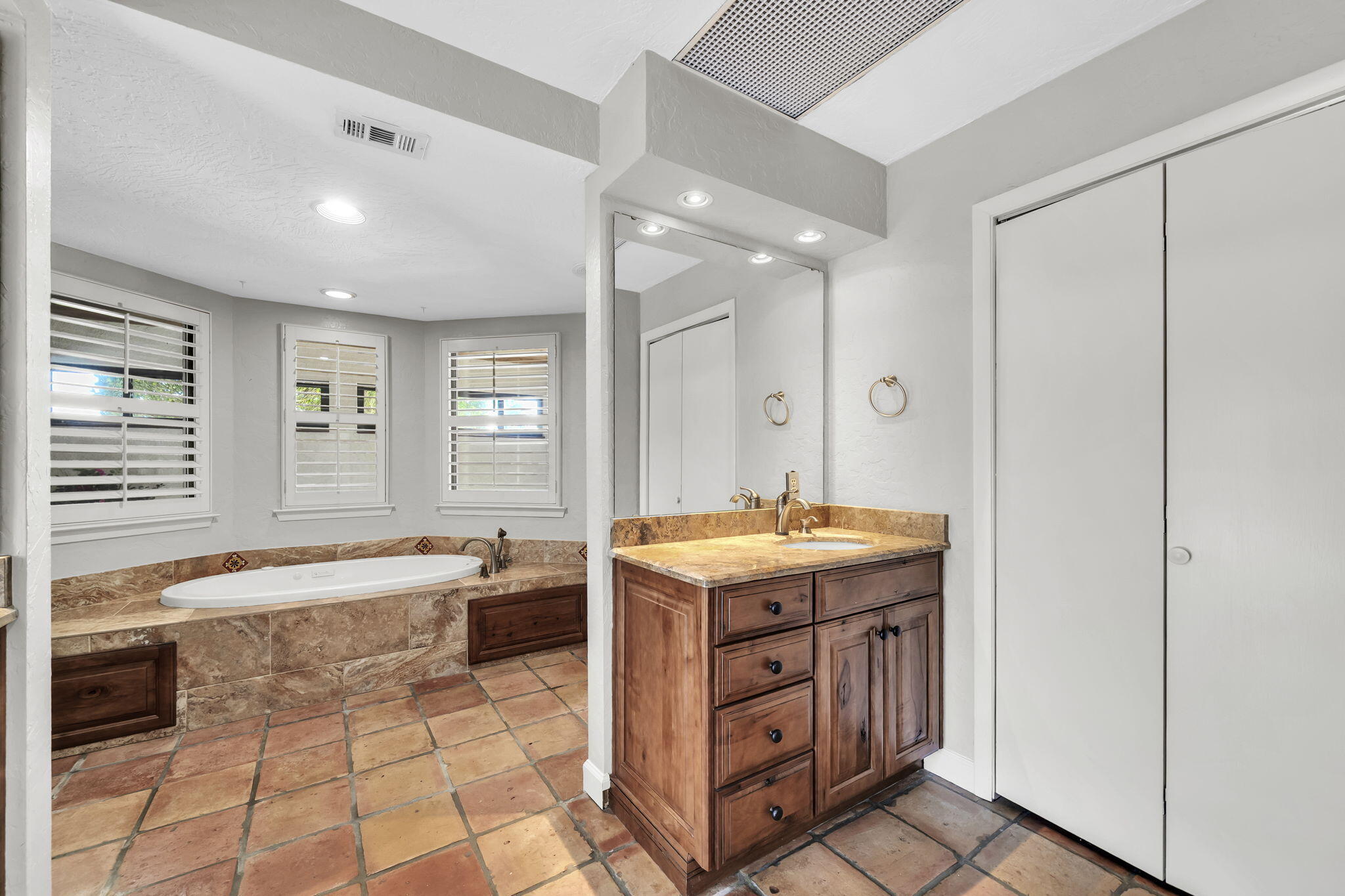 SOUTHWIND - Residential