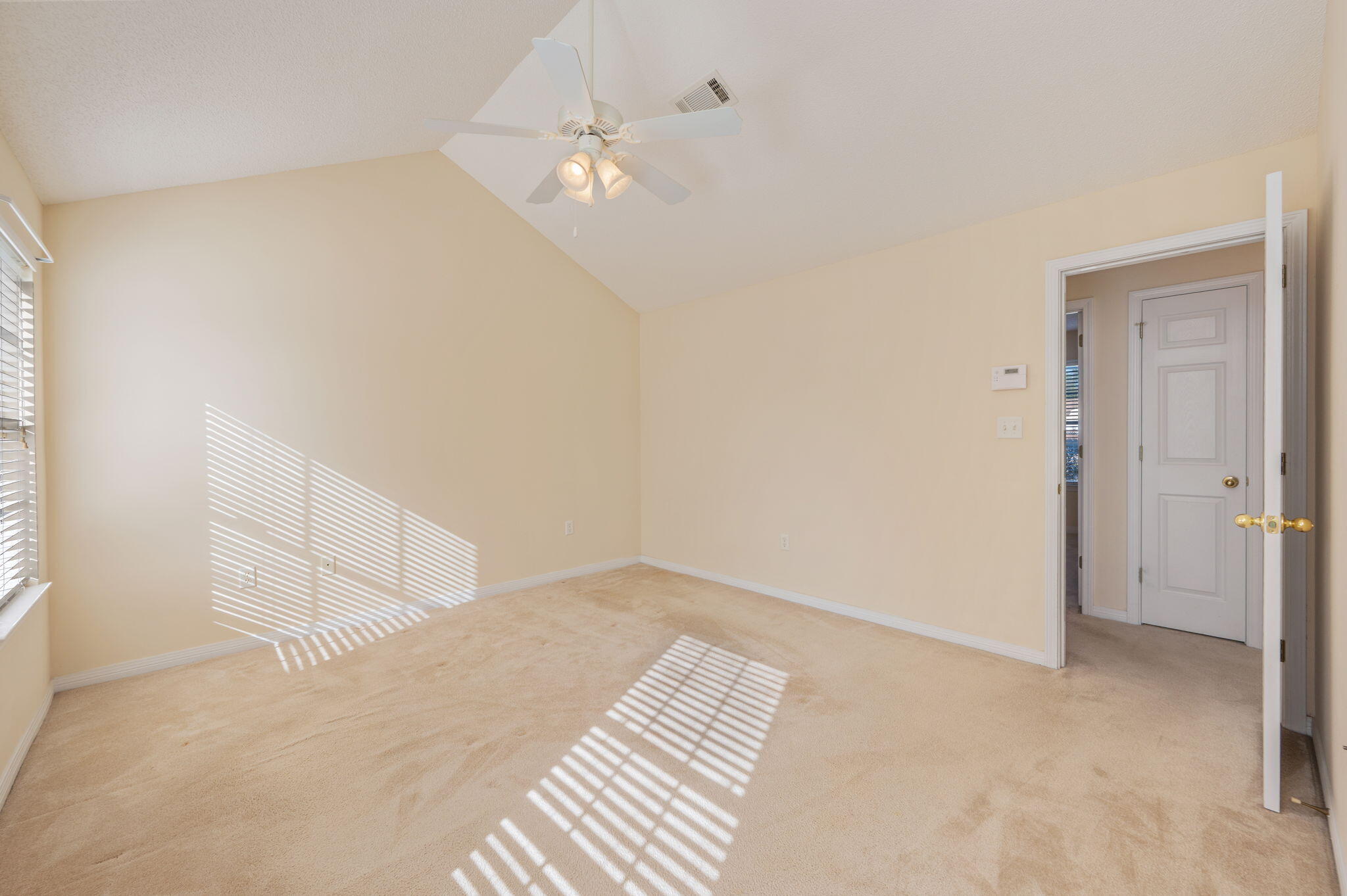 FAIRCHILD ESTATES BLK B LOT 2 - Residential