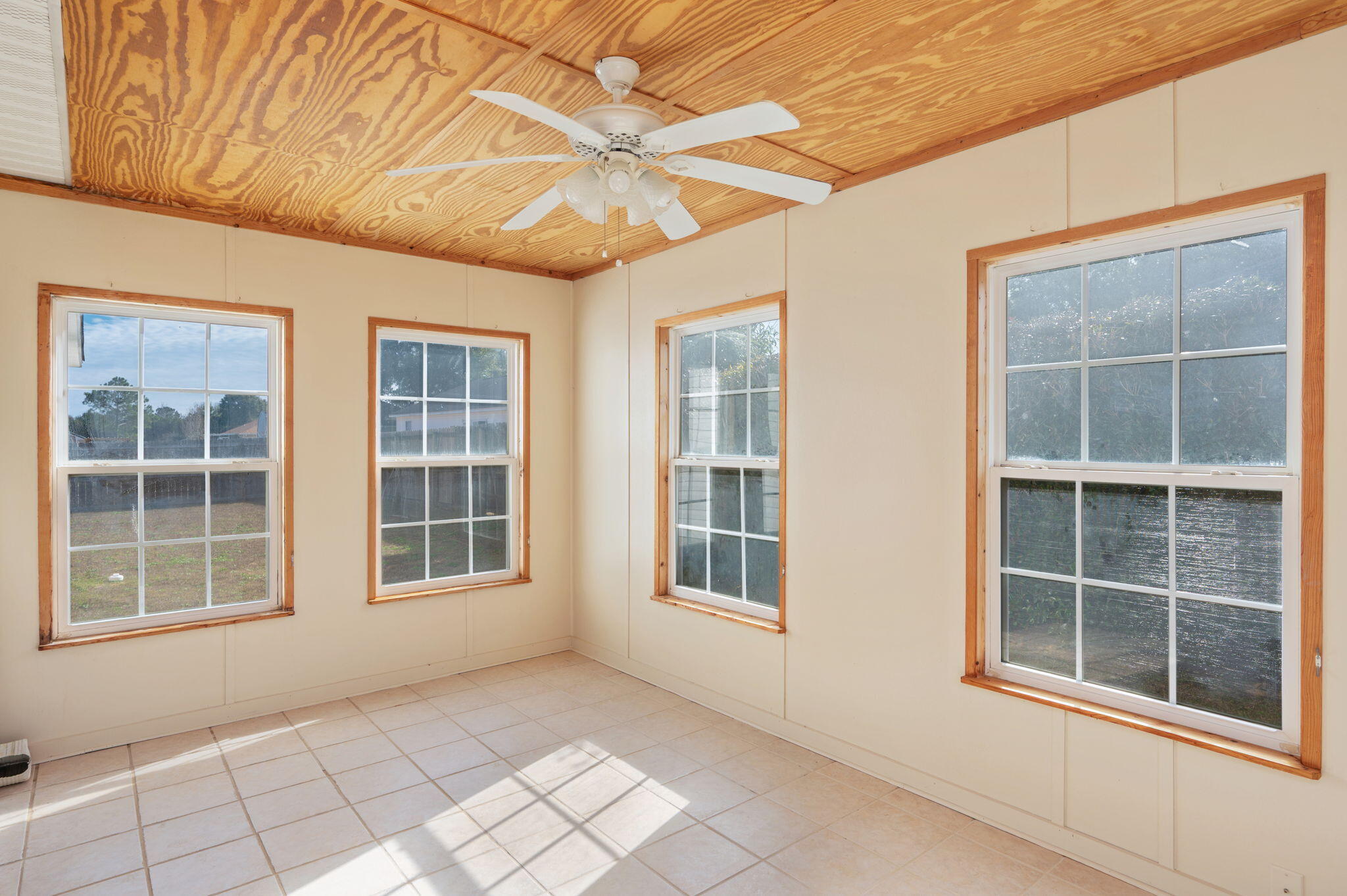 FAIRCHILD ESTATES BLK B LOT 2 - Residential