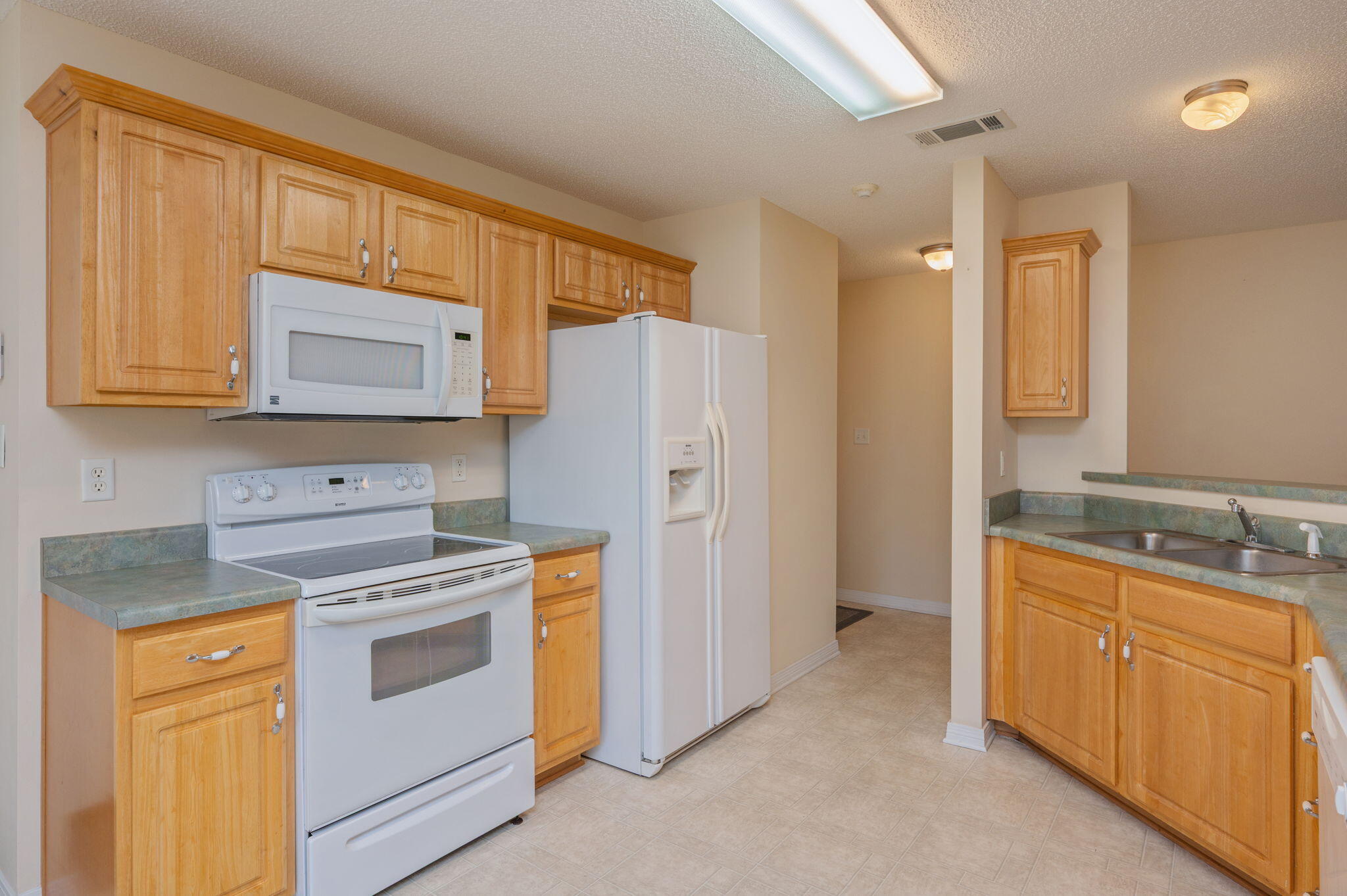 FAIRCHILD ESTATES BLK B LOT 2 - Residential