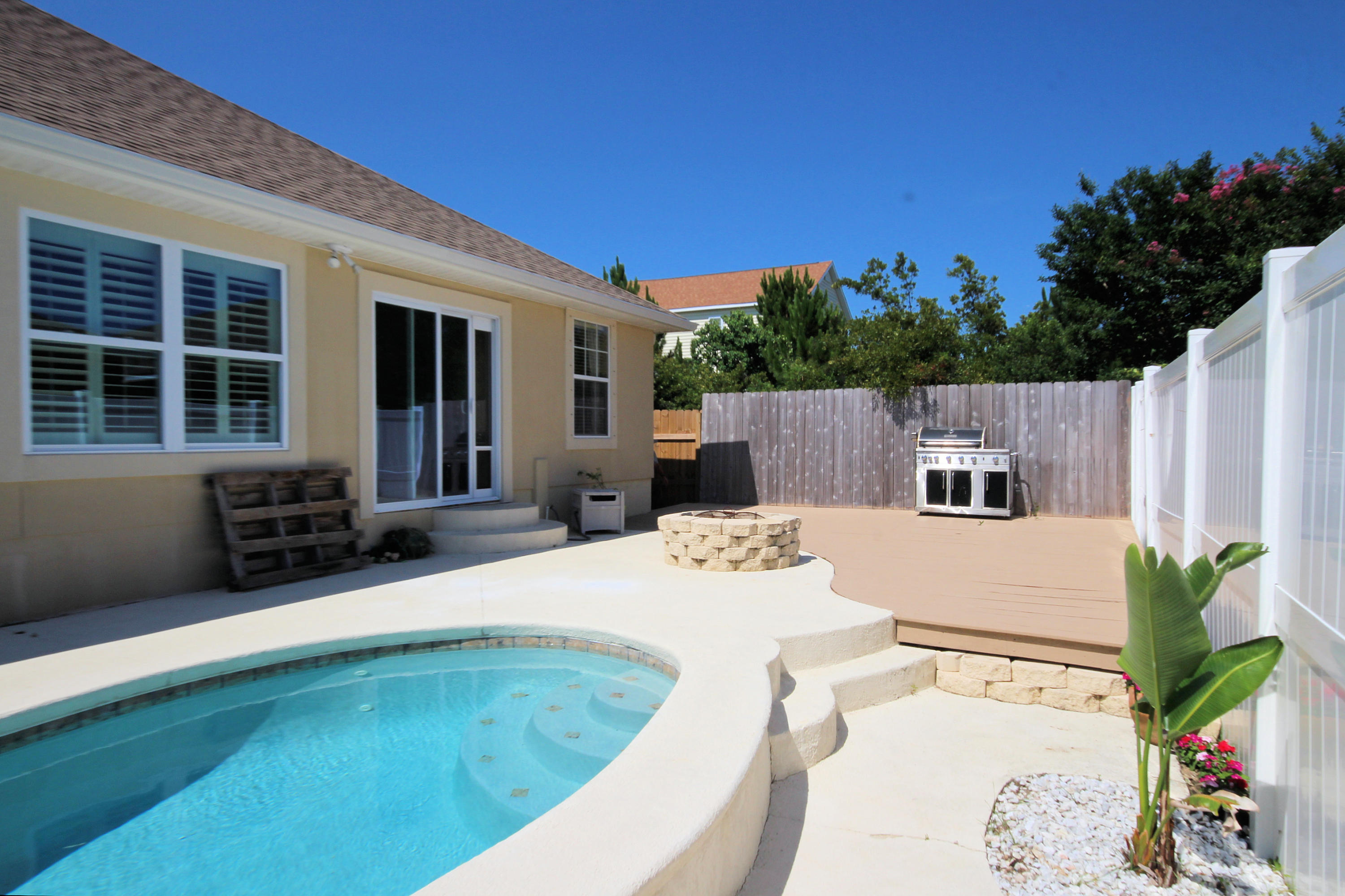 SPARKLING WATERS - Residential