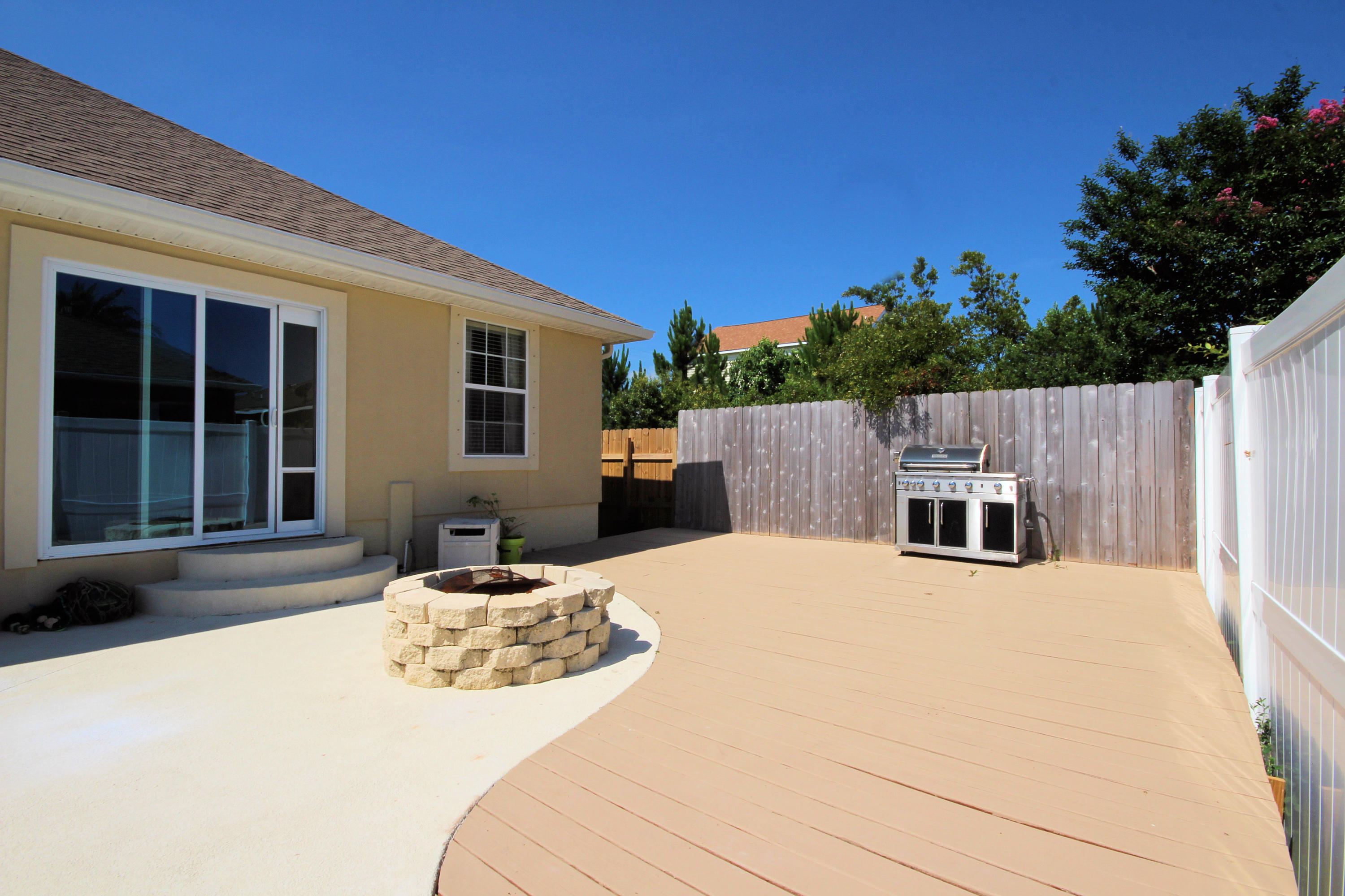 SPARKLING WATERS - Residential