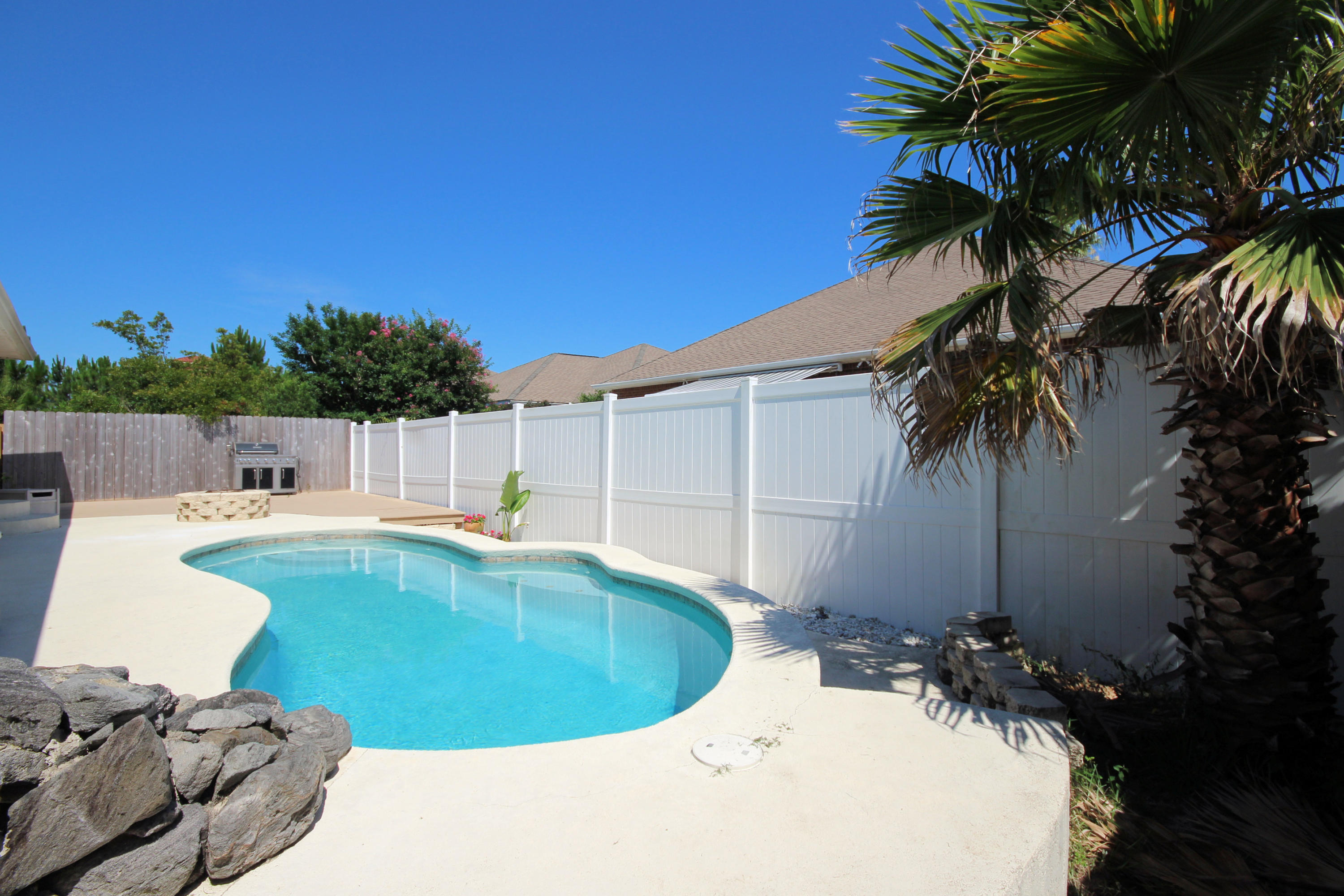 SPARKLING WATERS - Residential