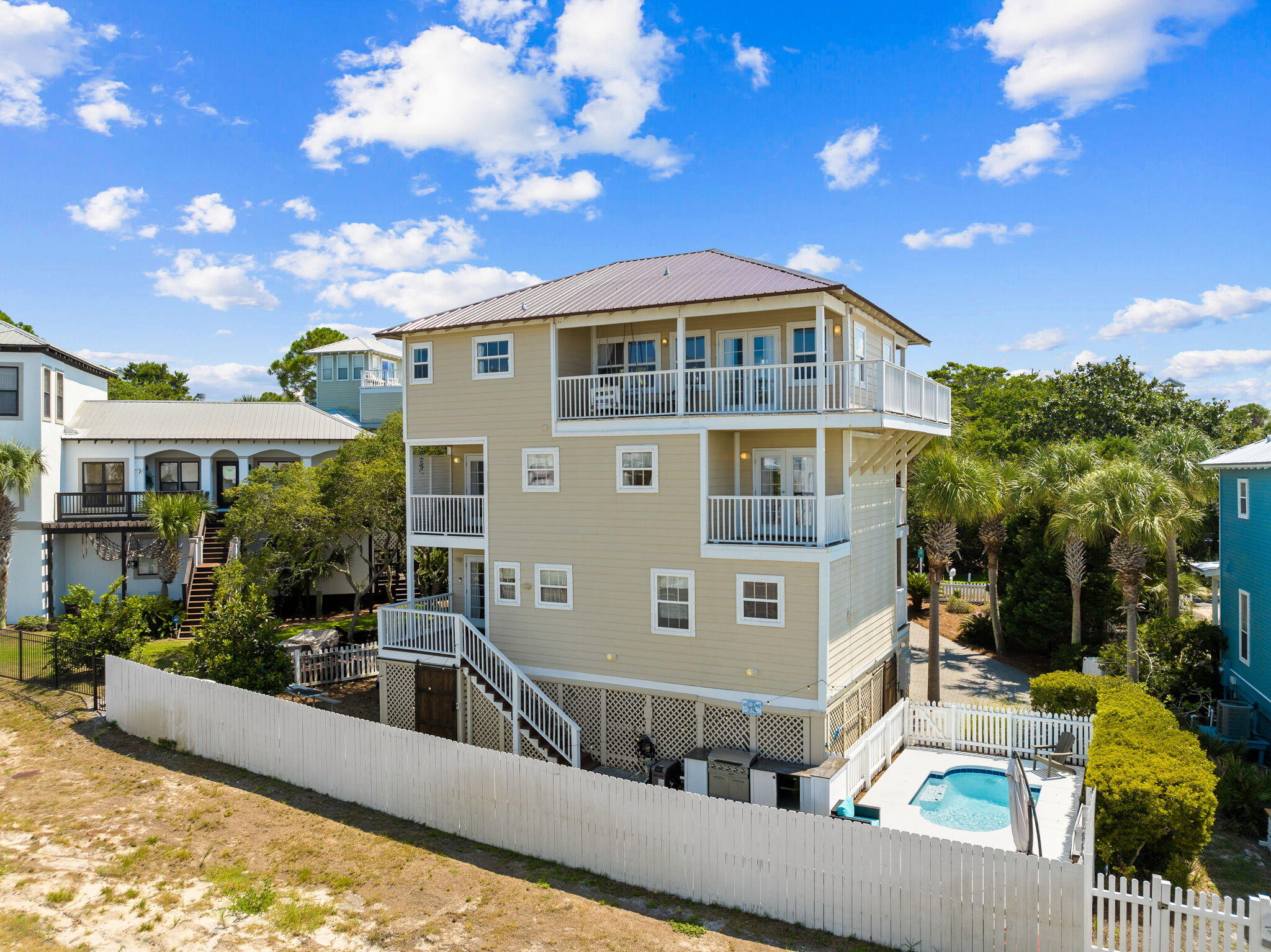 CALYPSO POINTE - Residential