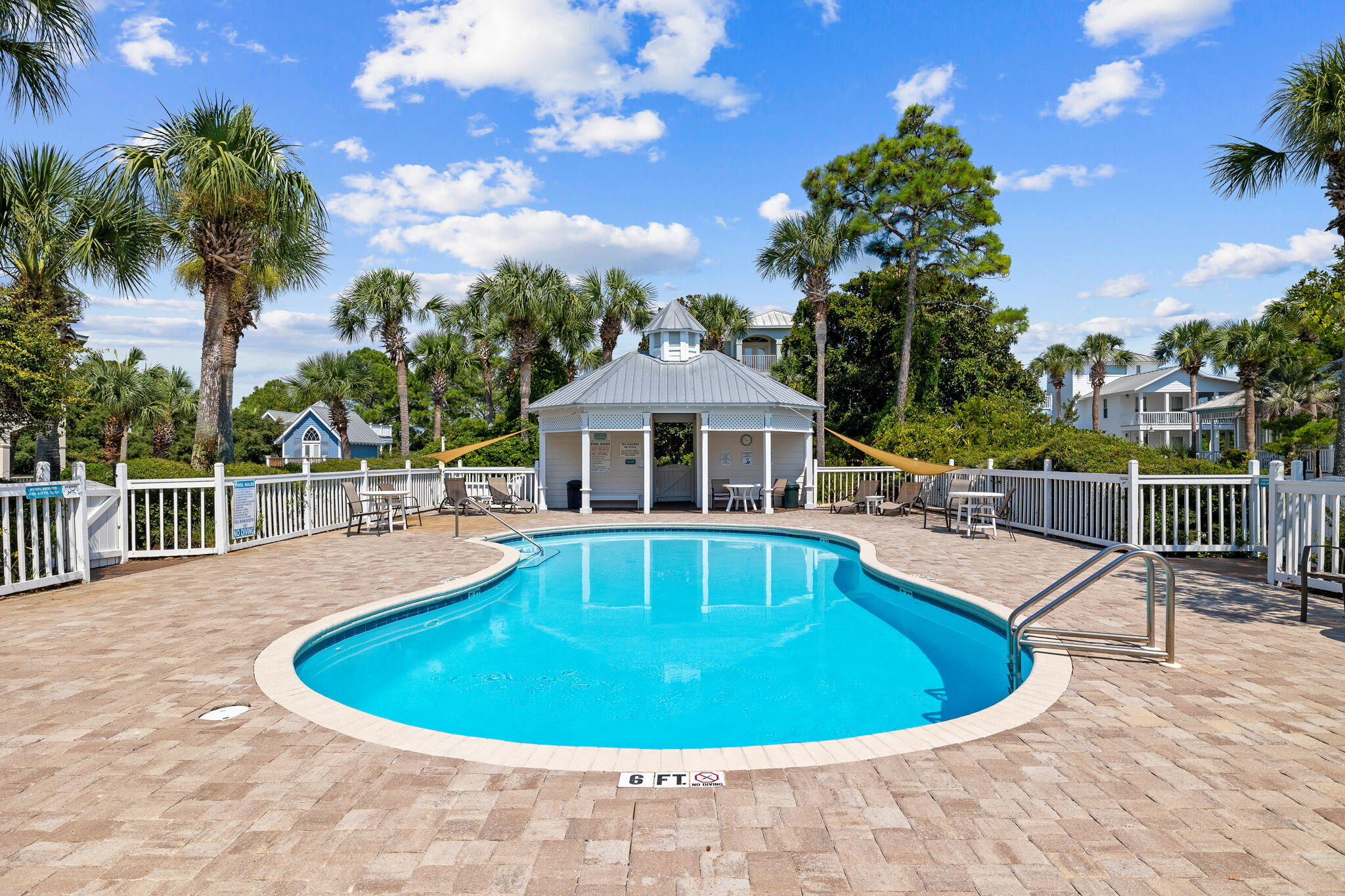 CALYPSO POINTE - Residential