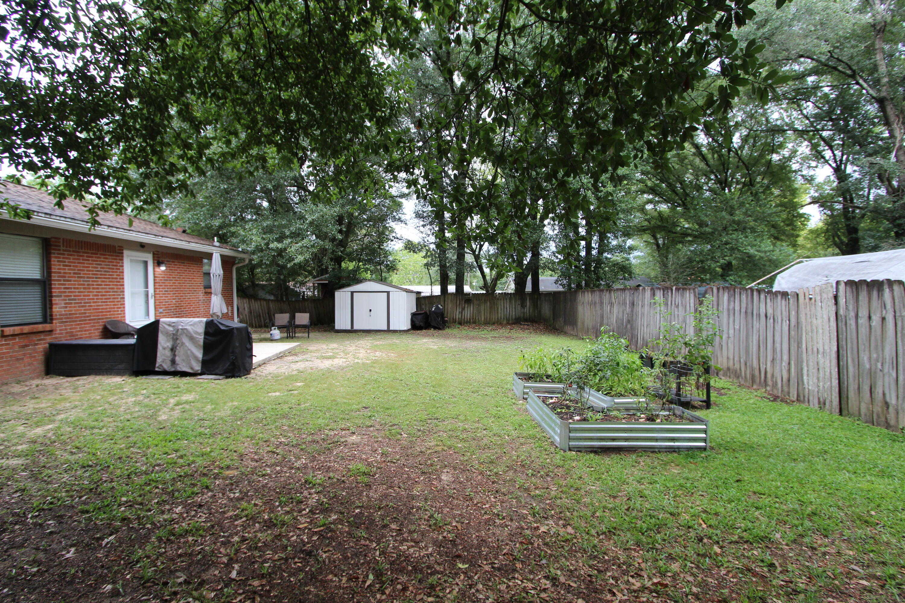 MORRIS ADDN TO CRESTVIEW - Residential