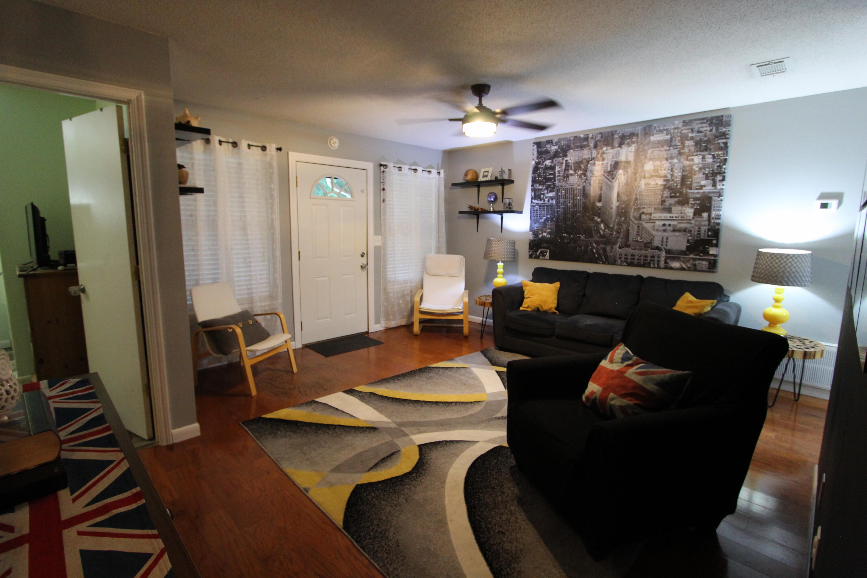 MORRIS ADDN TO CRESTVIEW - Residential