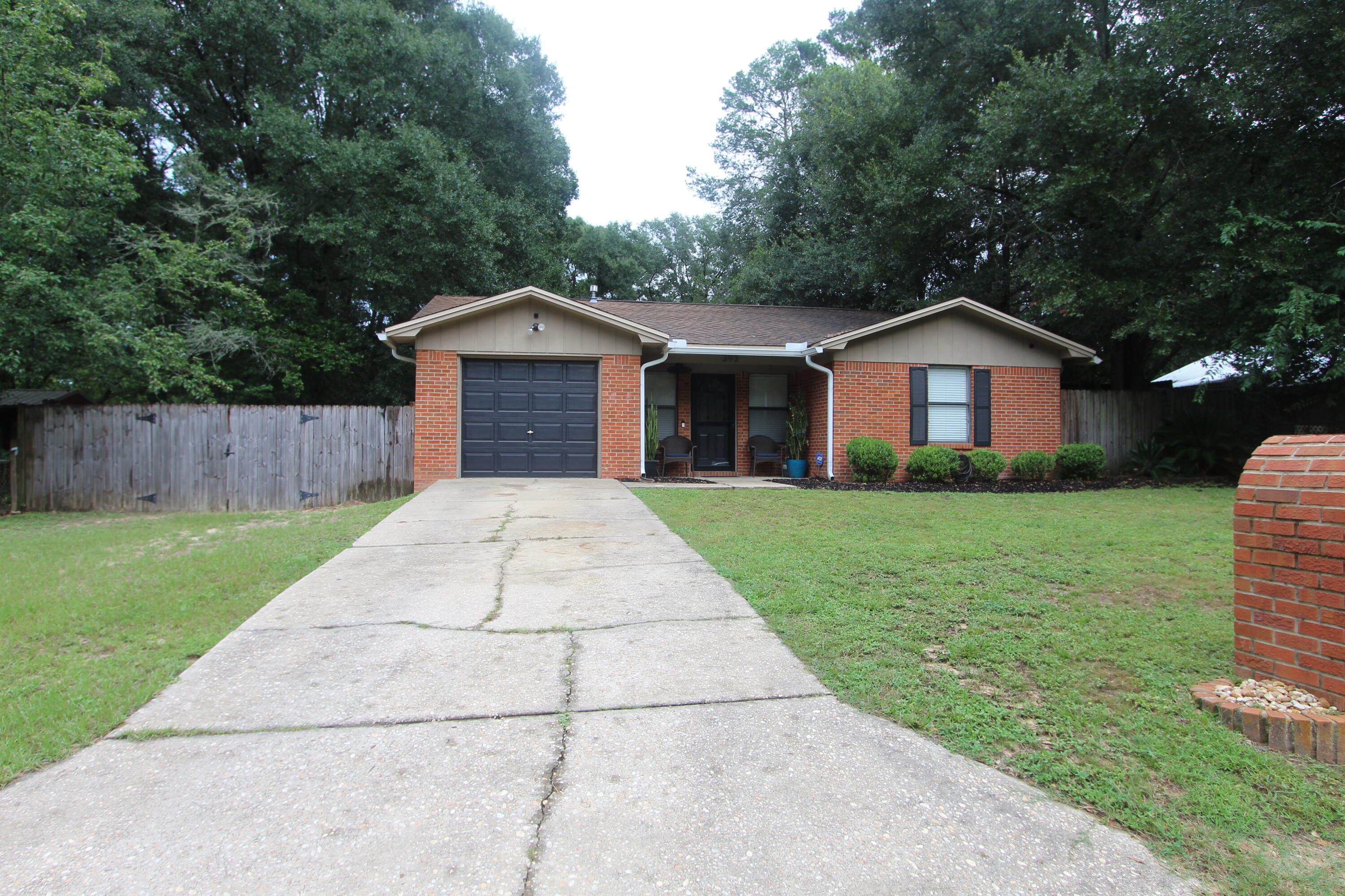 MORRIS ADDN TO CRESTVIEW - Residential