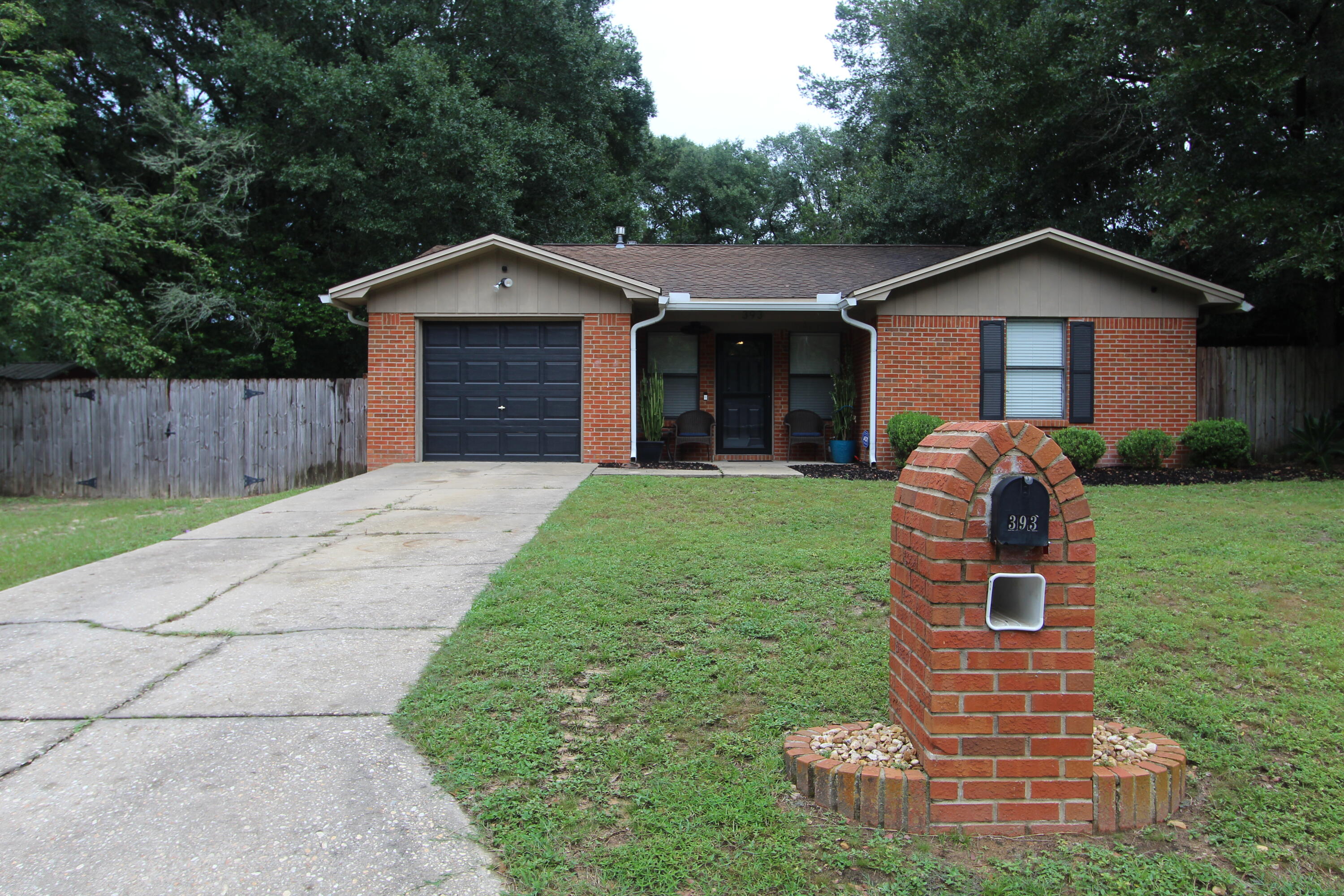 MORRIS ADDN TO CRESTVIEW - Residential
