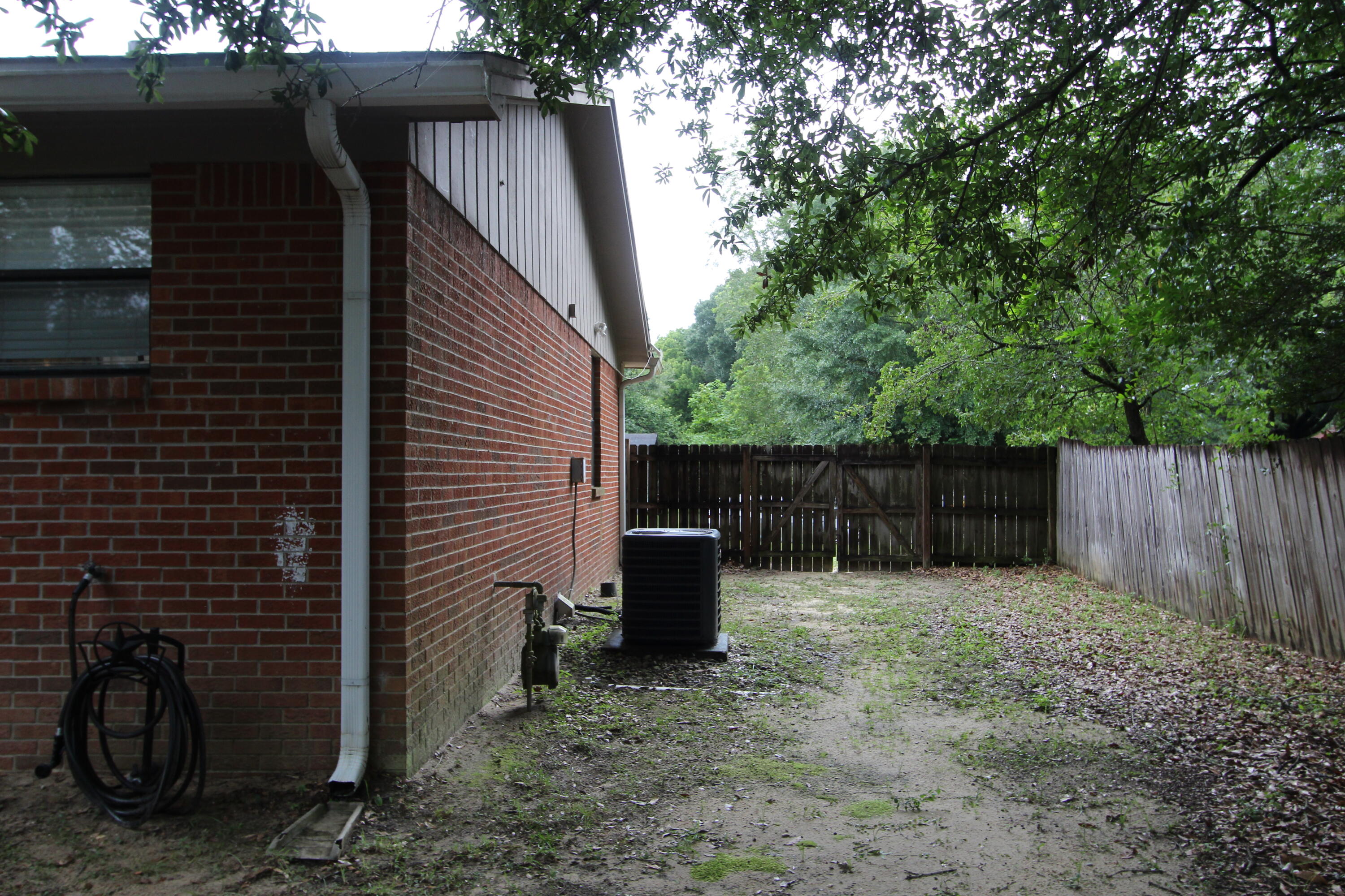 MORRIS ADDN TO CRESTVIEW - Residential