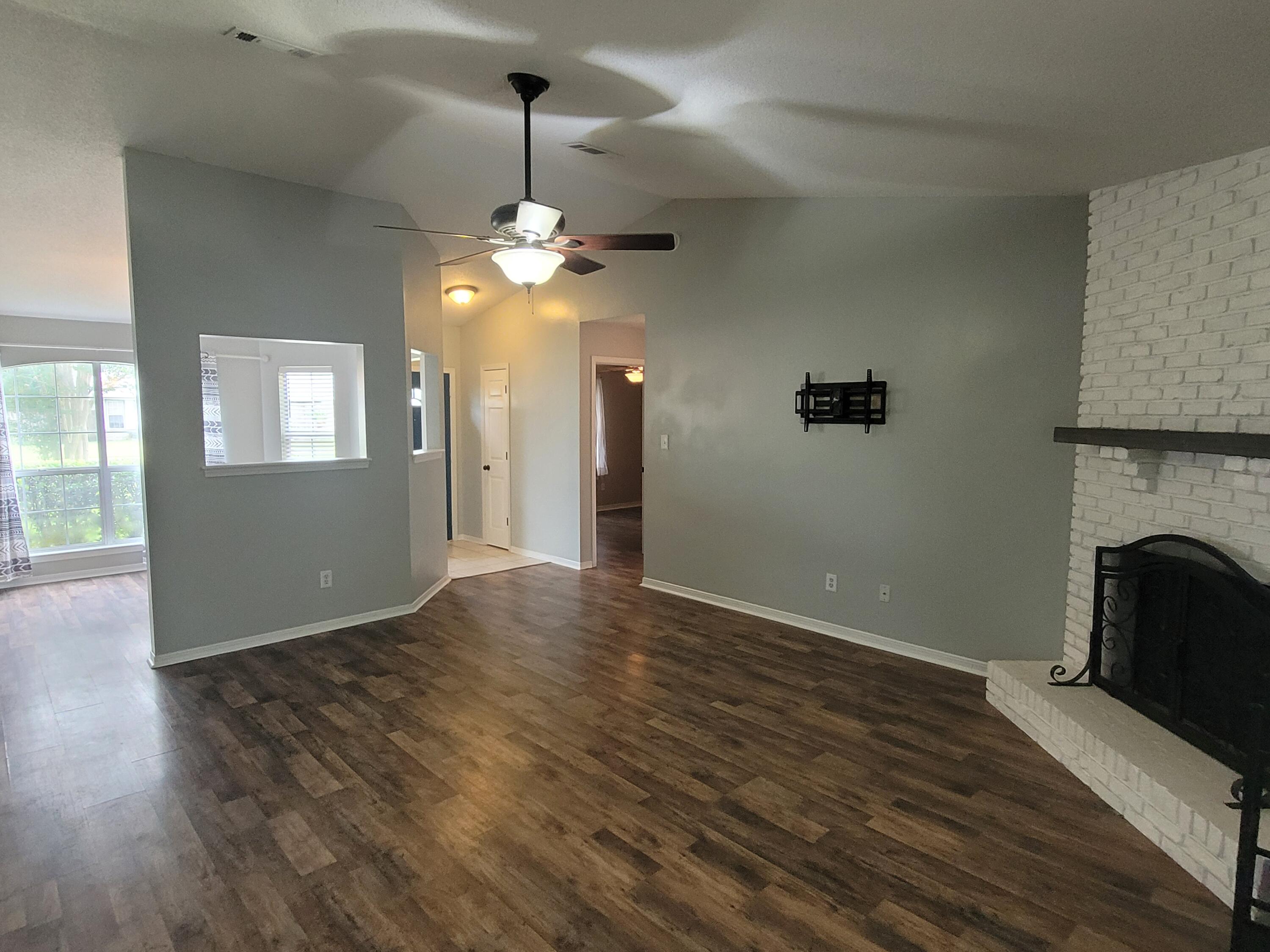 SANDALWOOD - Residential Lease