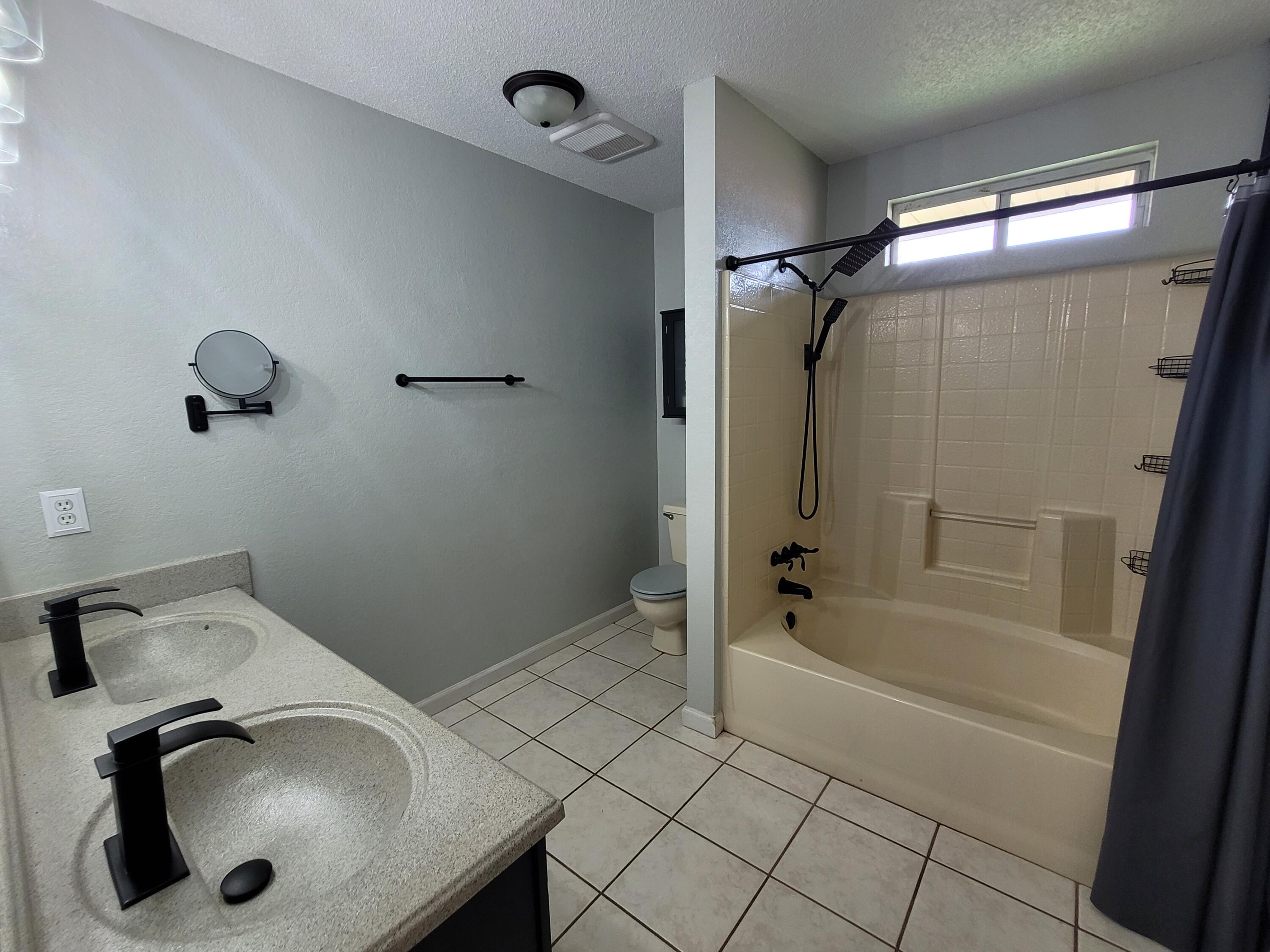 SANDALWOOD - Residential Lease