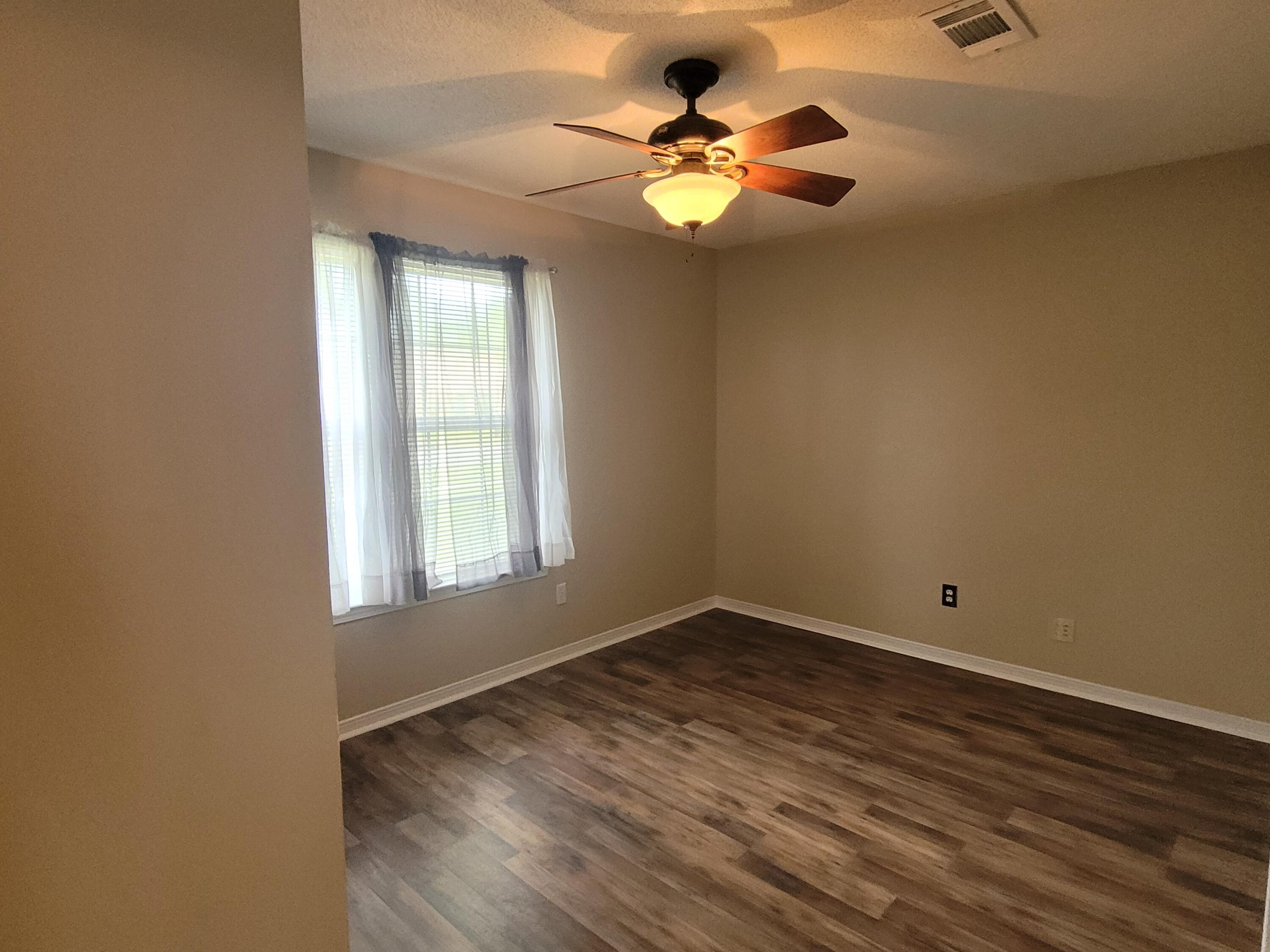 SANDALWOOD - Residential Lease