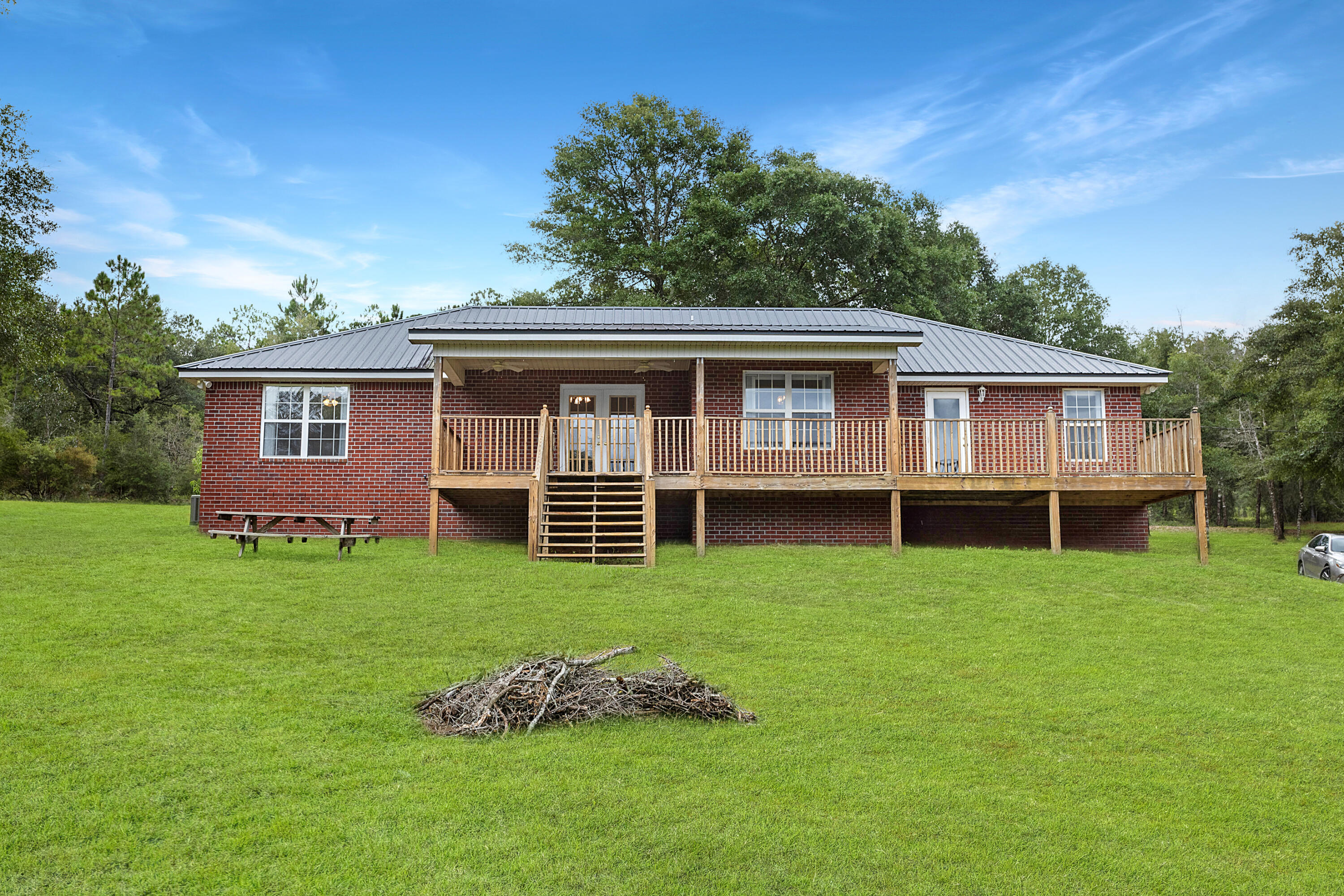 NORTH SUPERGROUP (221000.00) - Residential