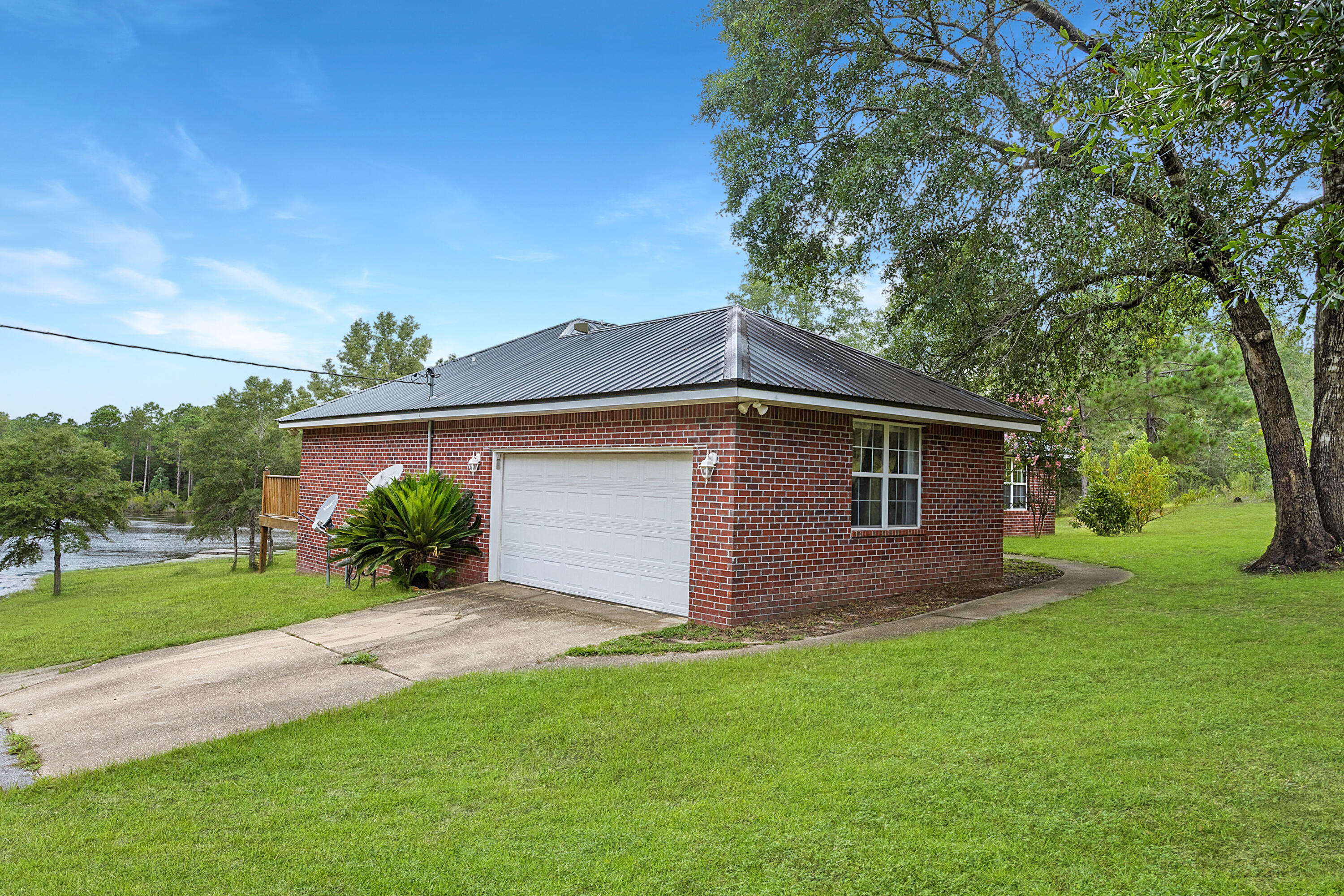 NORTH SUPERGROUP (221000.00) - Residential