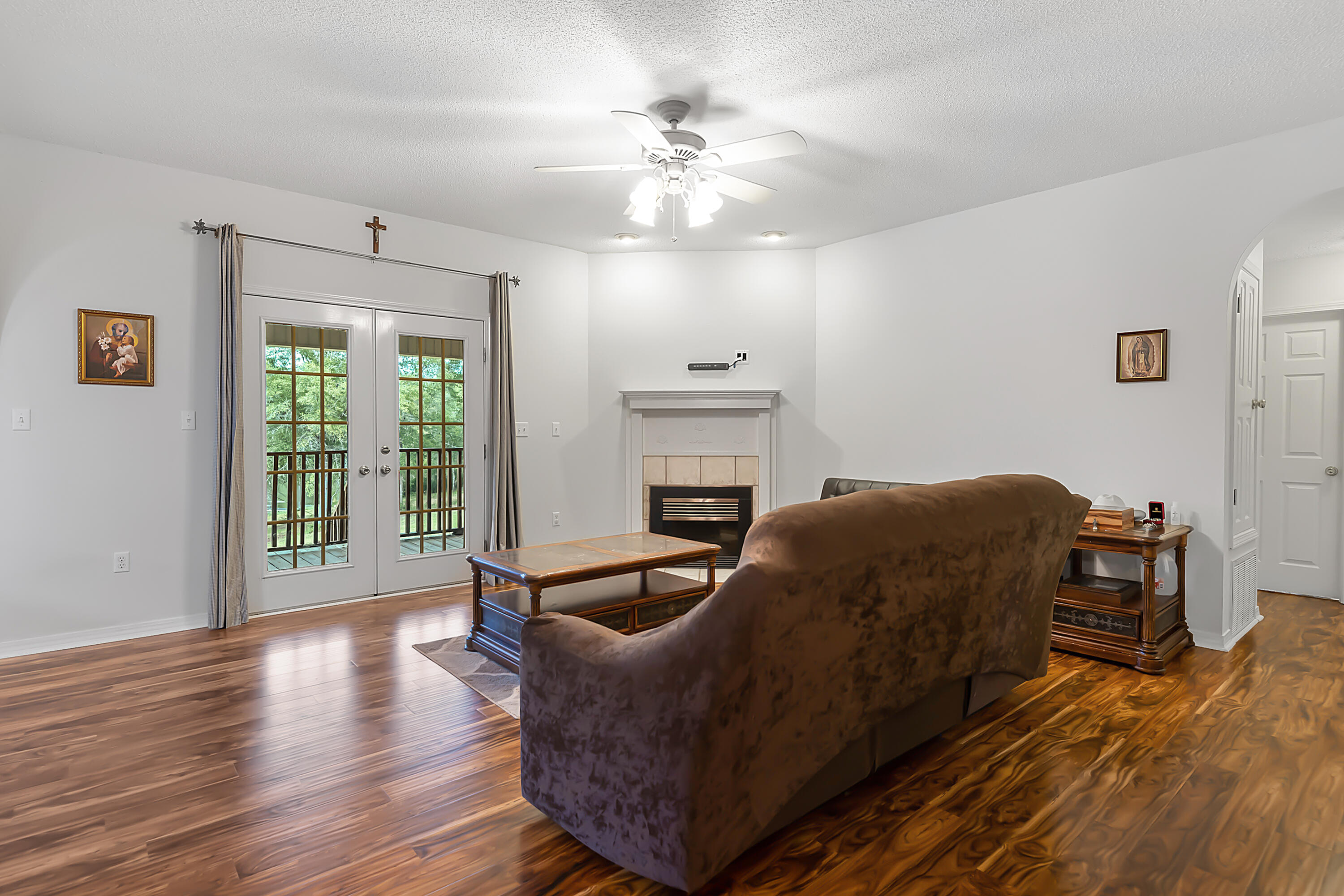 NORTH SUPERGROUP (221000.00) - Residential