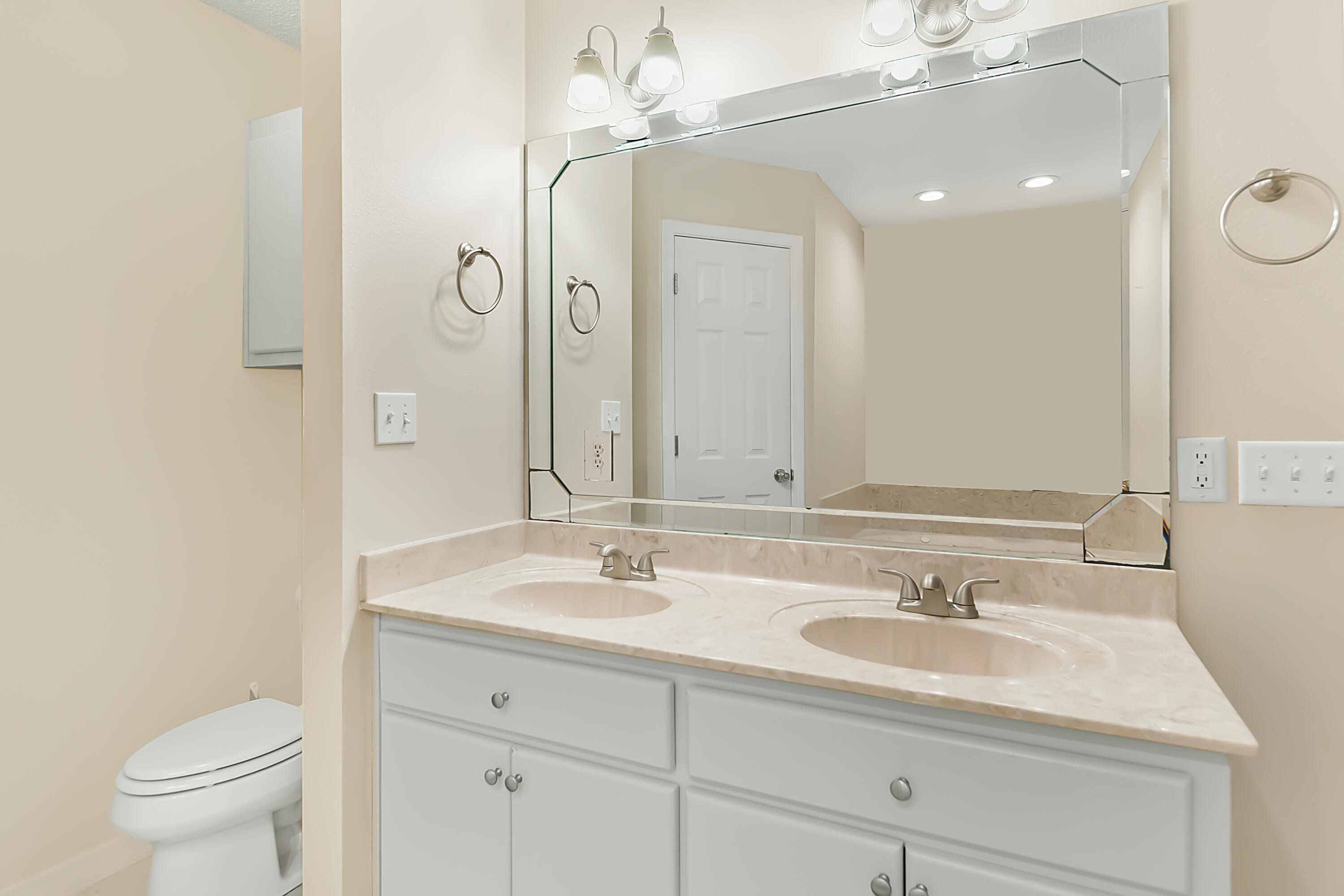 NORTH SUPERGROUP (221000.00) - Residential