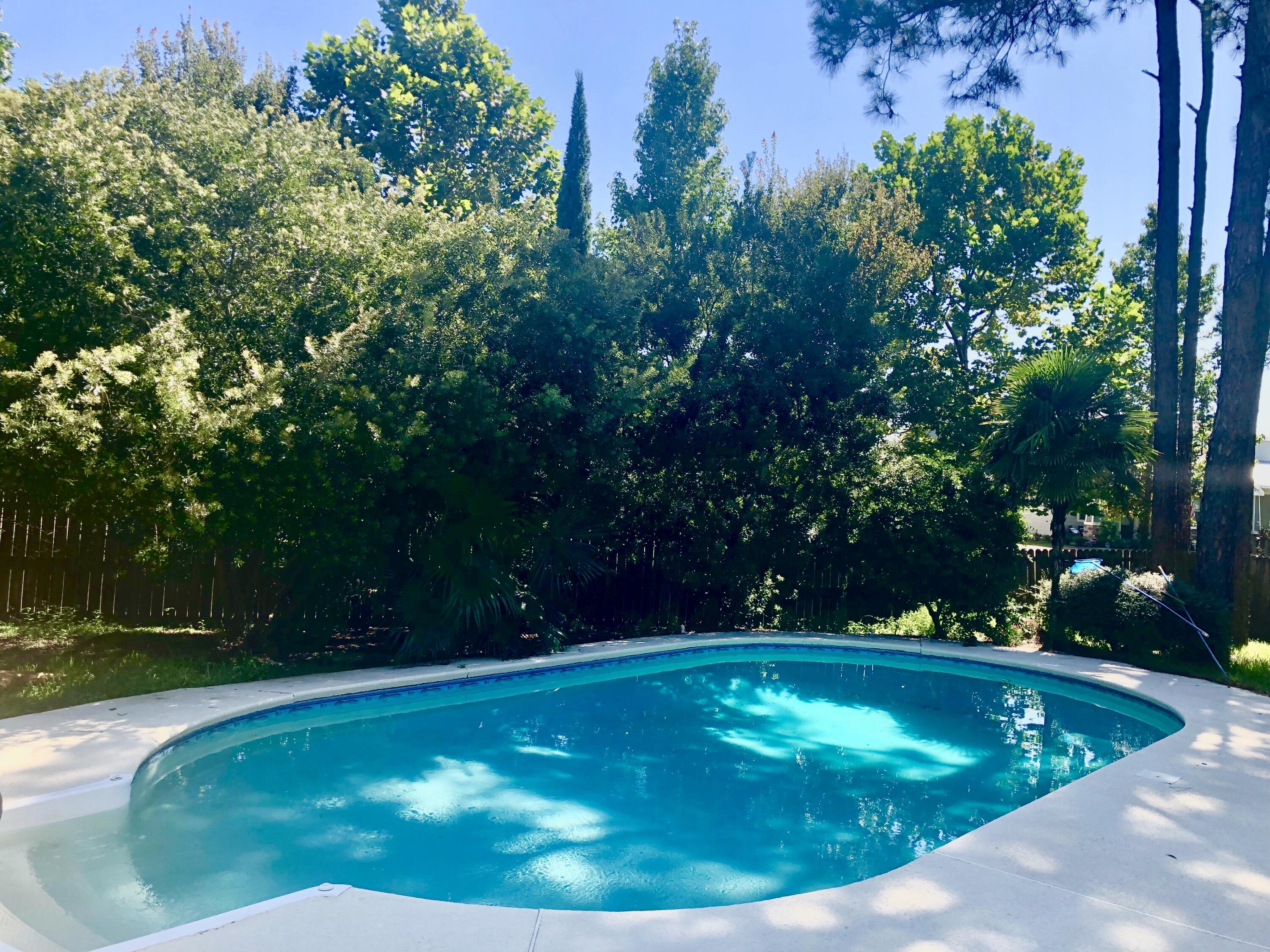 KELL-AIRE GARDENS - Residential