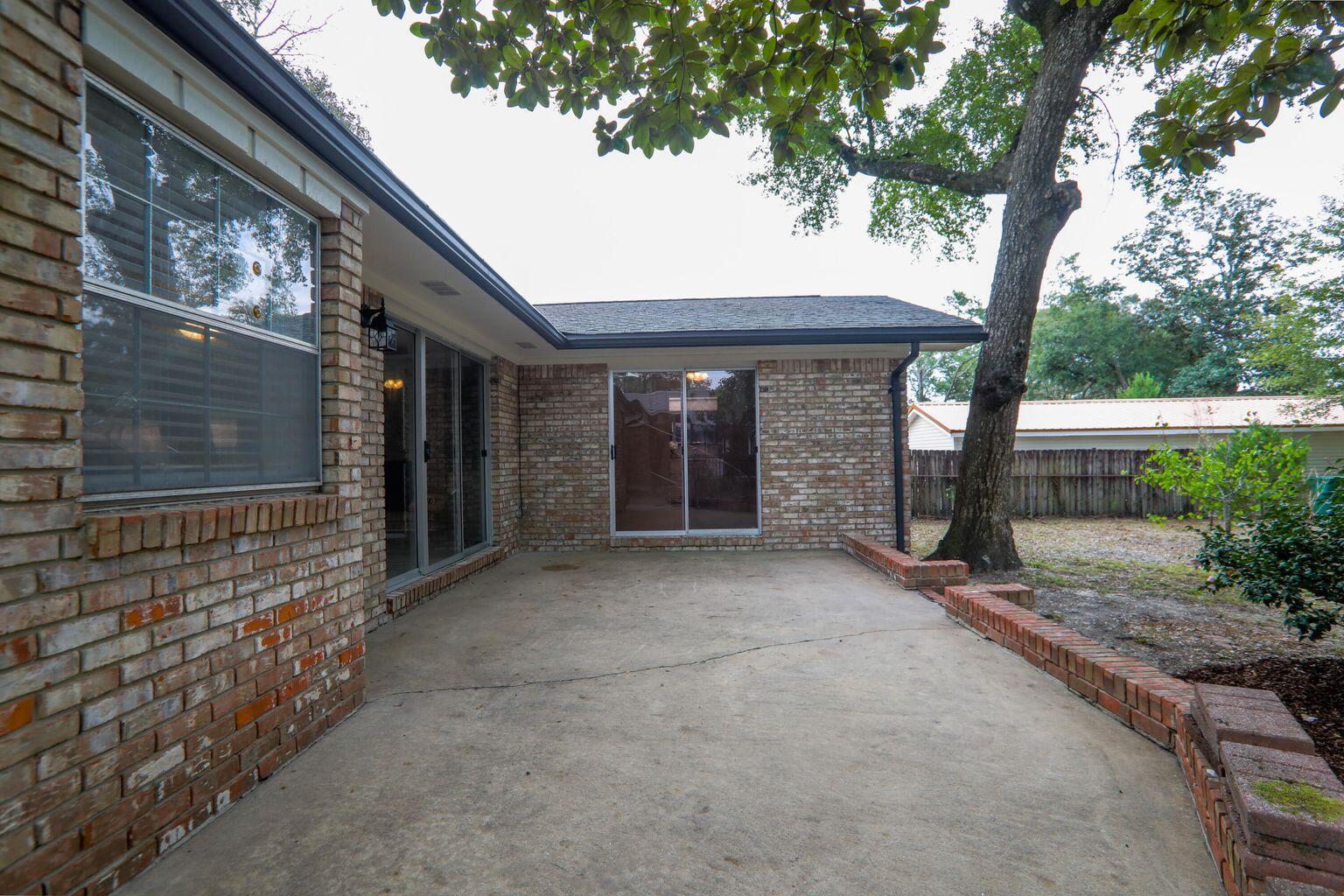 EDGEWATER VILLAGE - Residential