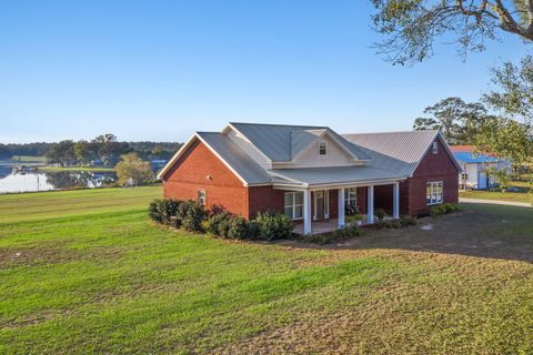 A home in Bonifay