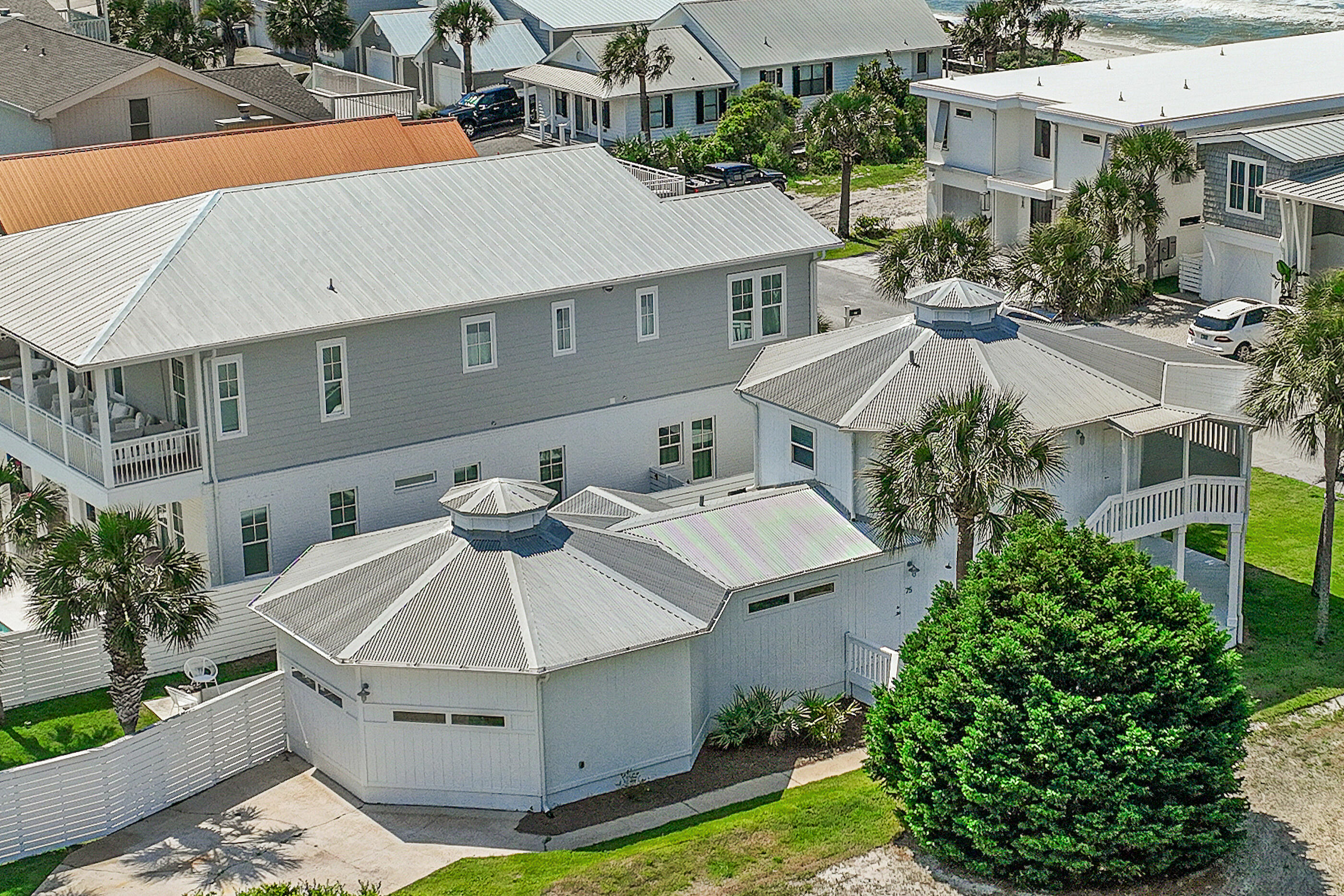 Sand Cliffs - Residential