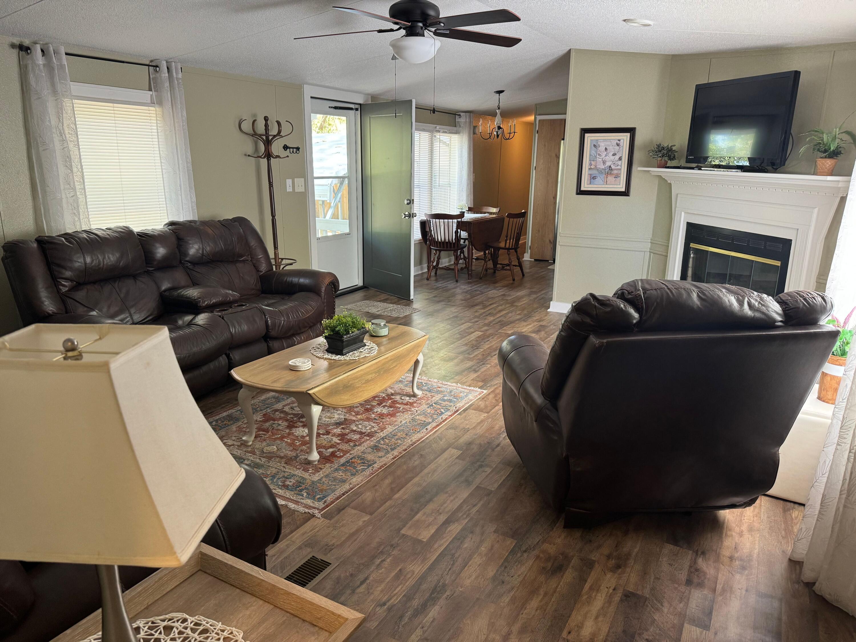 KING LAKE ESTATES - Residential