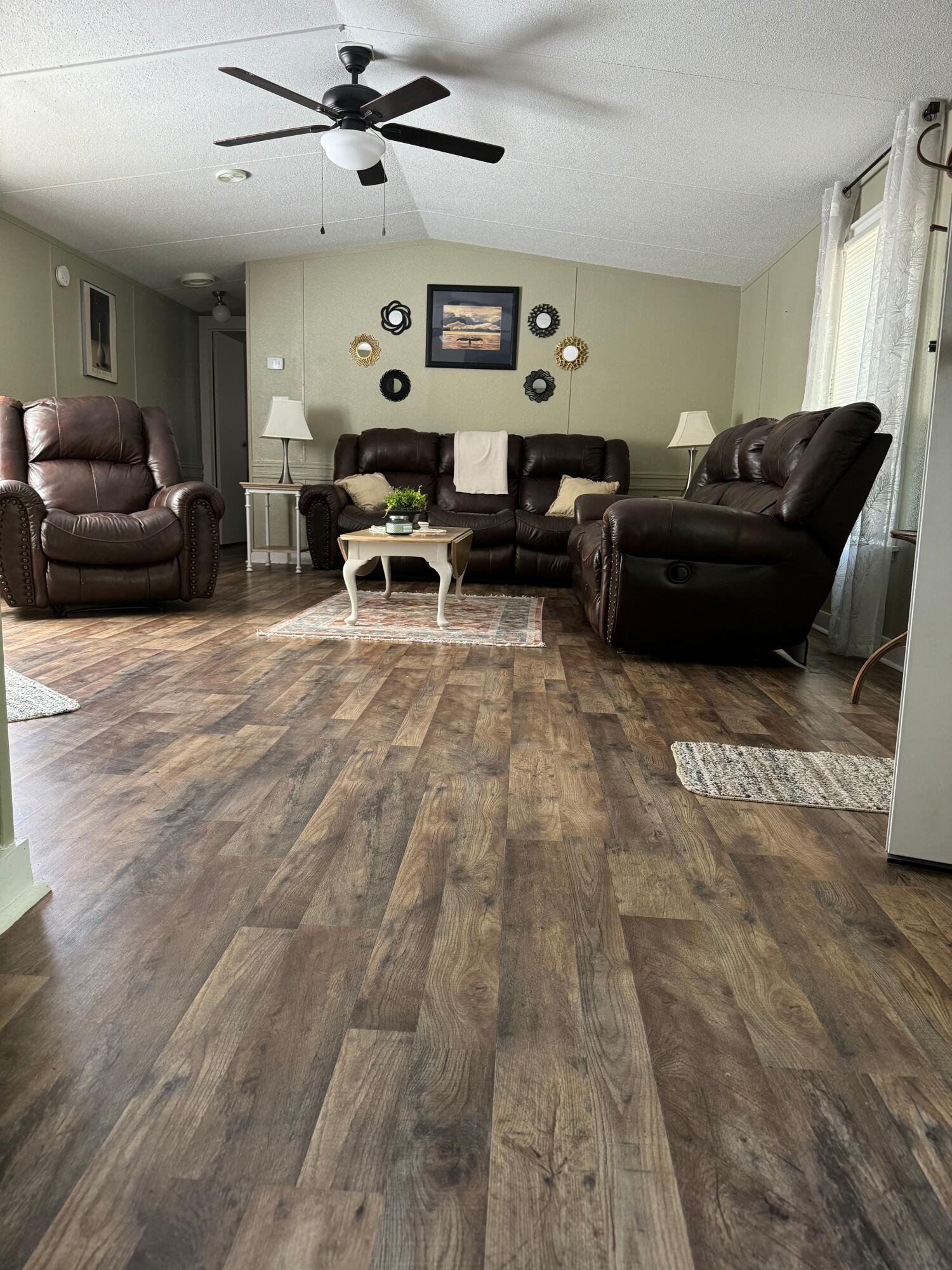 KING LAKE ESTATES - Residential