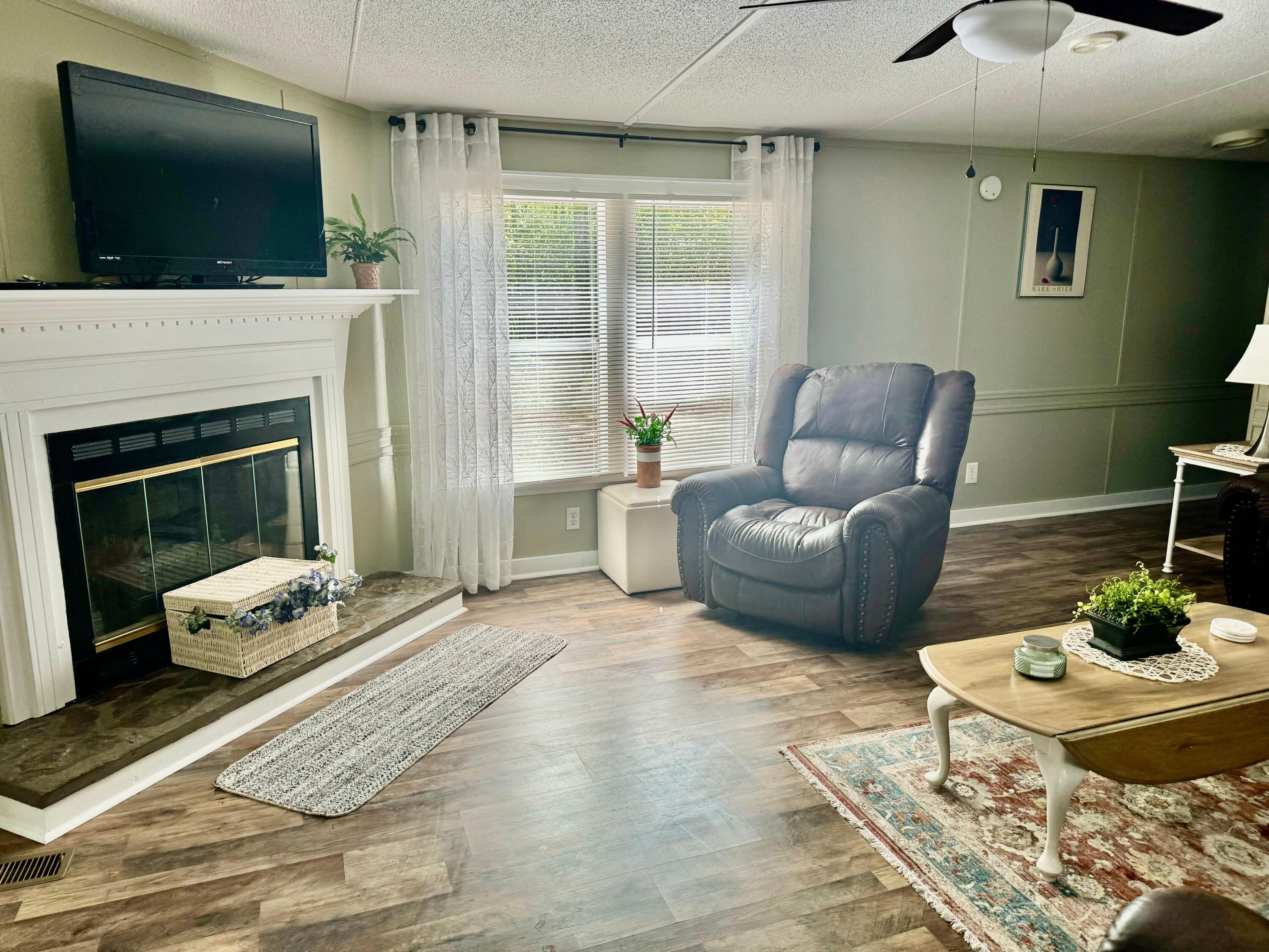 KING LAKE ESTATES - Residential