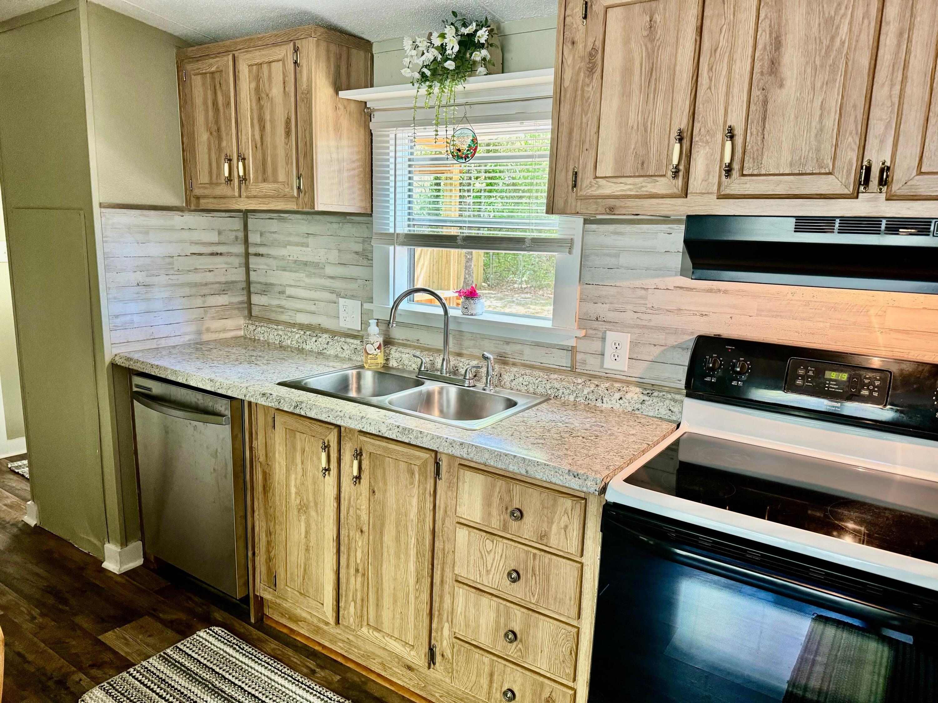 KING LAKE ESTATES - Residential