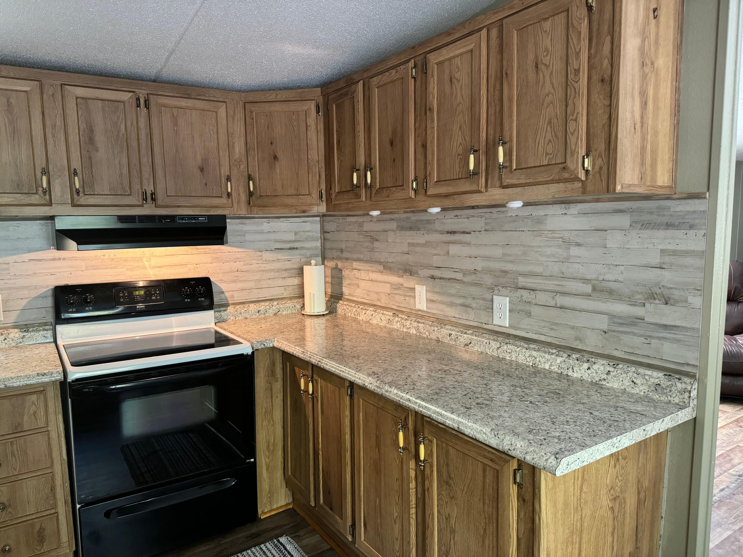 KING LAKE ESTATES - Residential