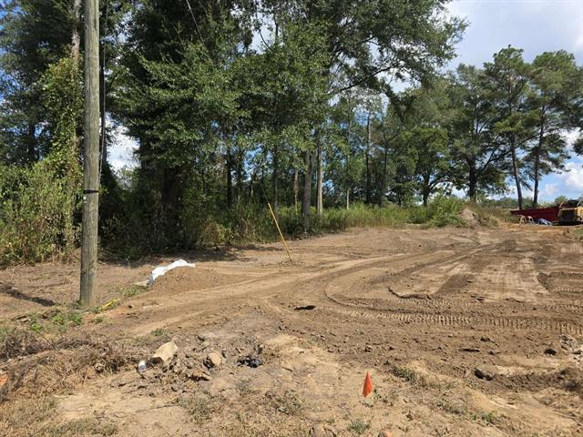 Great buy on a vacant lot in Florala, Al - this property is ready for you to build your new home on, or mobiles allowed. Located on a paved road, city utilities available to lots, survey available, and the property has been maintained by current owner. Lot has new construction going in just next door to secure the value of your purchase. Location is perfect and within walking distance to Lake Jackson where you can enjoy the walking paths and all the lake activities. Florala is a golf cart community making it even easier to commute to store and back quickly. Owning in Florala offers you low taxes, low insurance and the affordability to make your dream home come true! Less than an hour from the Sandy White Beaches of the Gulf and very easy to travel to Crestview, Eglin AFB and Rucker.