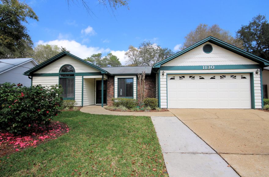 Pride of ownership is evident with this great home. Light and bright open floor plan. Large living/dining room features raised ceilings and a fireplace. Kitchen remodeled(2002)with additional cabinets added. Breakfast nook has access to the cozy screened in porch. Laminate wood flooring thru-out (2005). Large master bedroom with bay window, his and her closets. Master bath remodel includes tile shower and dual vanity sinks. Fenced backyard includes a deck and a tool shed. Centrally located in Niceville, close to schools, shopping, Eglin AFB.Take a look--you won't be disappointed.