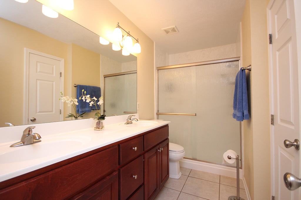 CREEKSIDE 4 - Residential