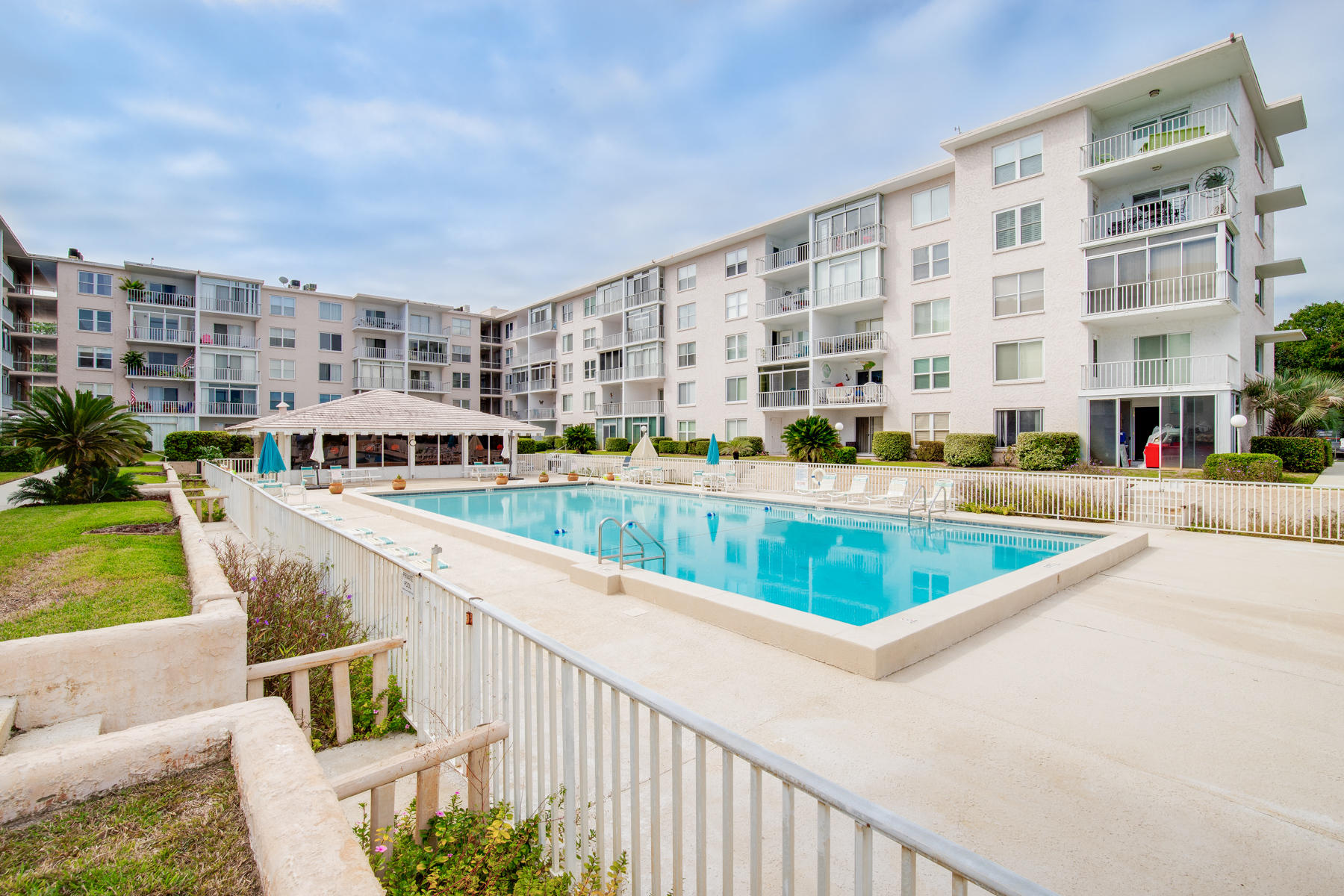 CENTURY PARK WEST - Residential