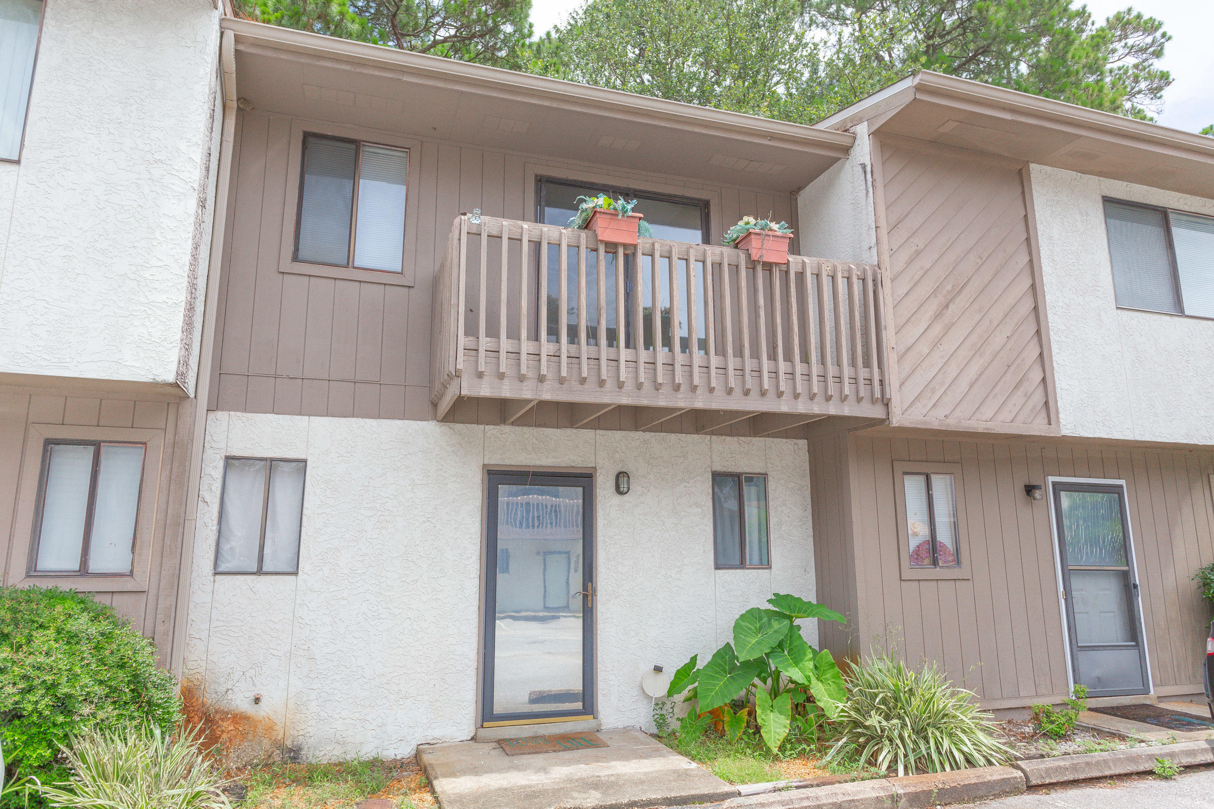 NEW WALTON VILLAGE - Residential