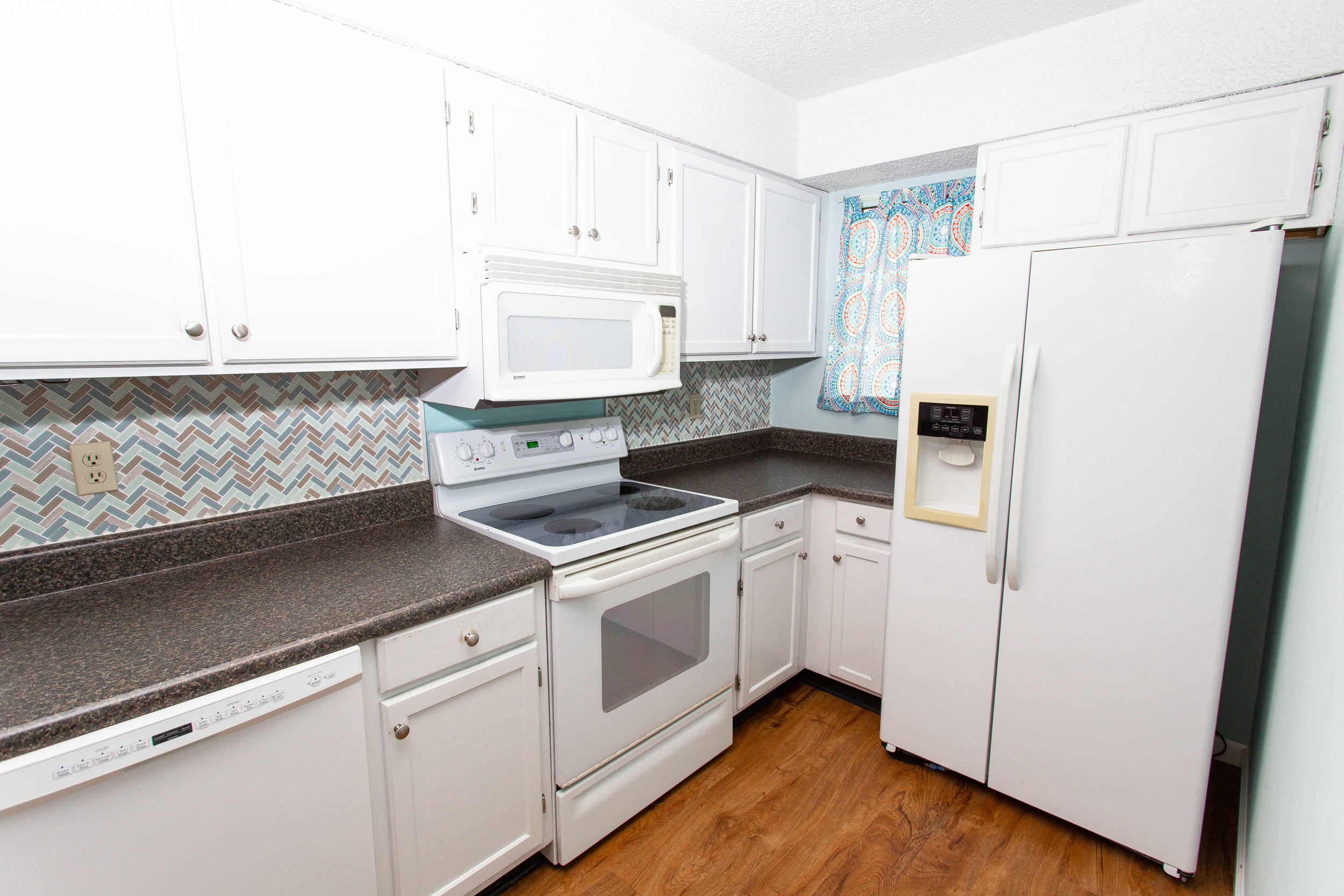 NEW WALTON VILLAGE - Residential