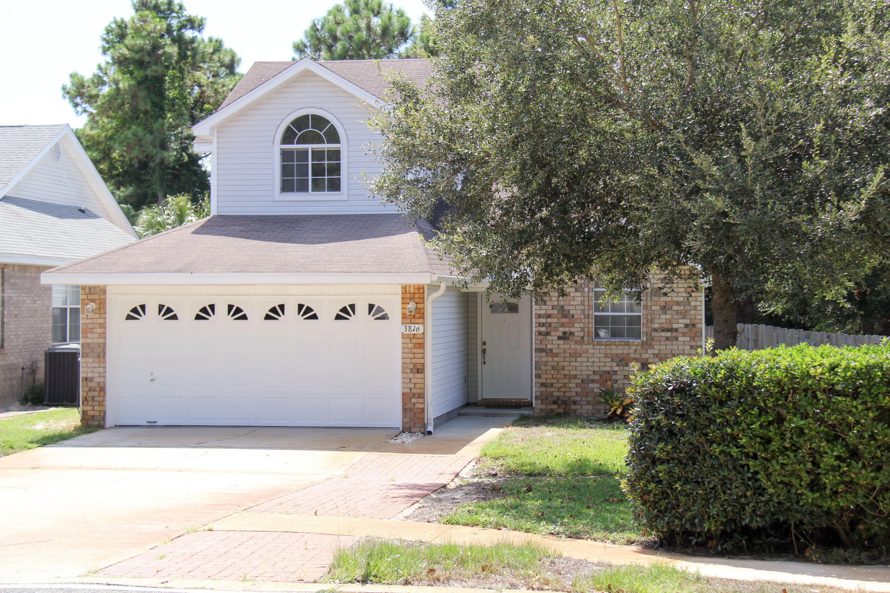 HARBOR BREEZE - Residential