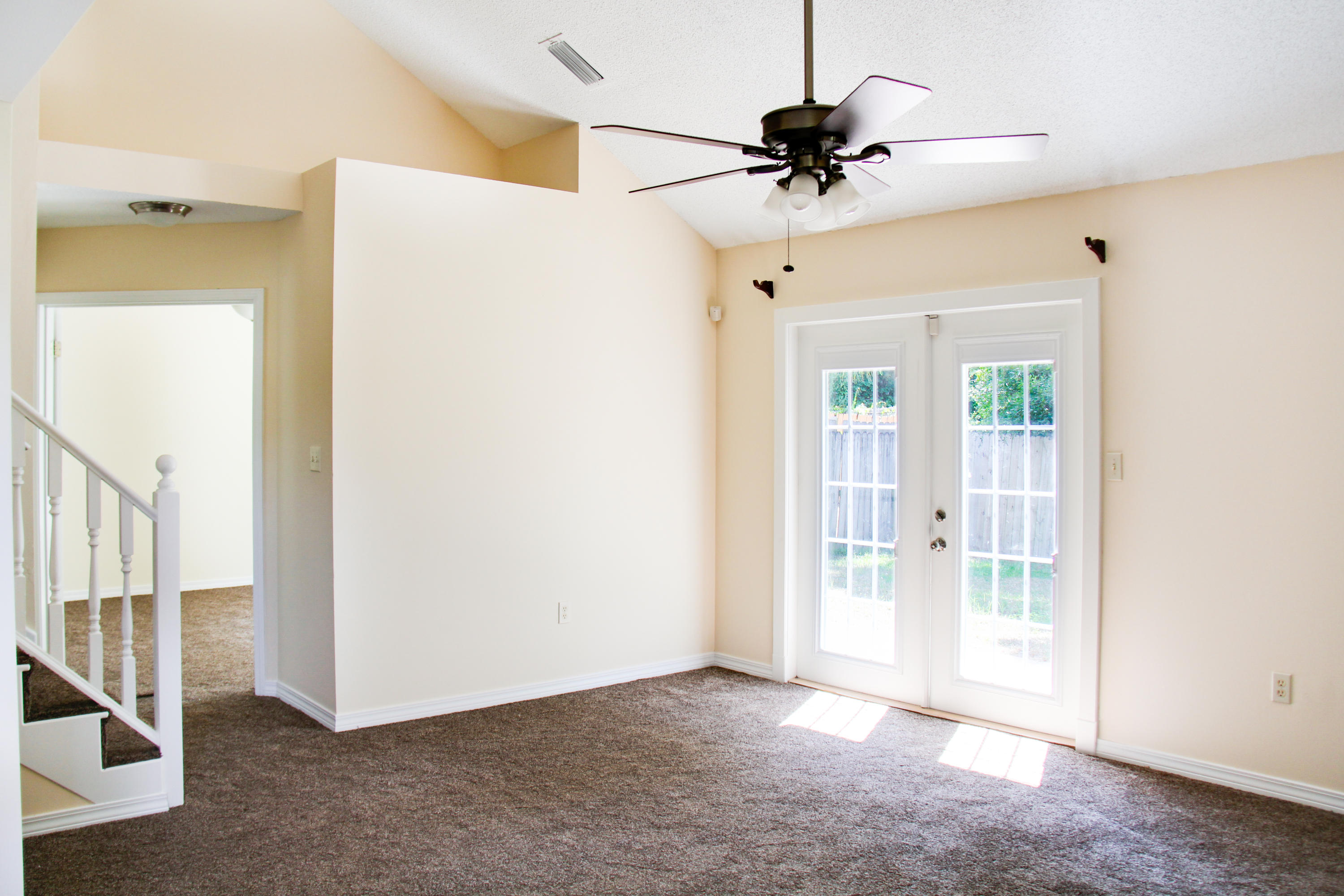 HARBOR BREEZE - Residential