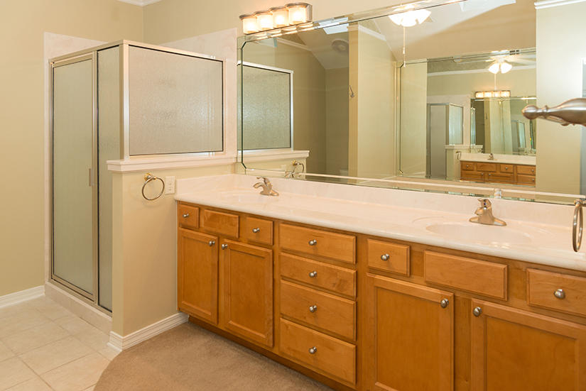 EMERALD POINTE PLAT 3 - Residential Lease