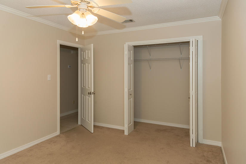 EMERALD POINTE PLAT 3 - Residential Lease