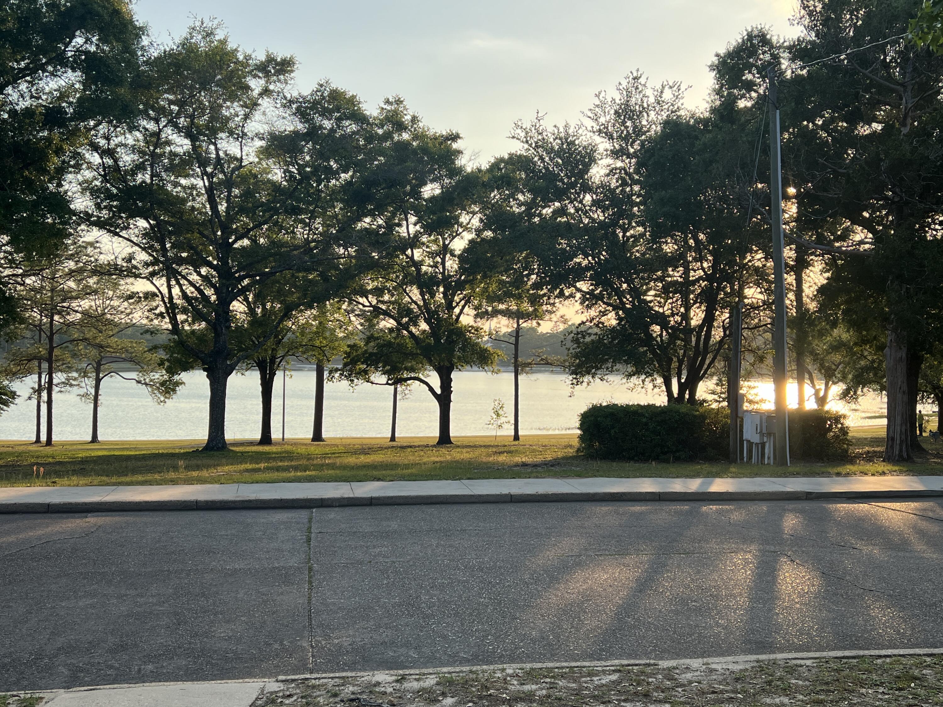 TOWN OF DEFUNIAK SPRINGS - Residential