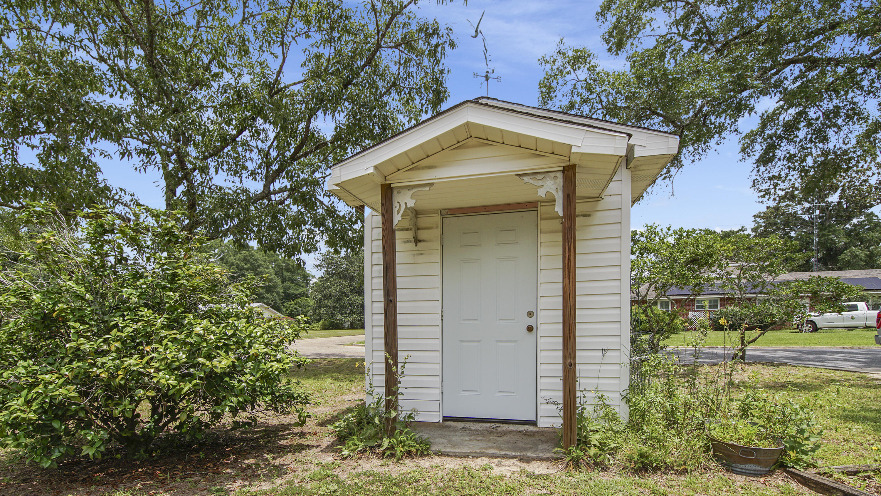 TOWN OF DEFUNIAK SPRINGS - Residential
