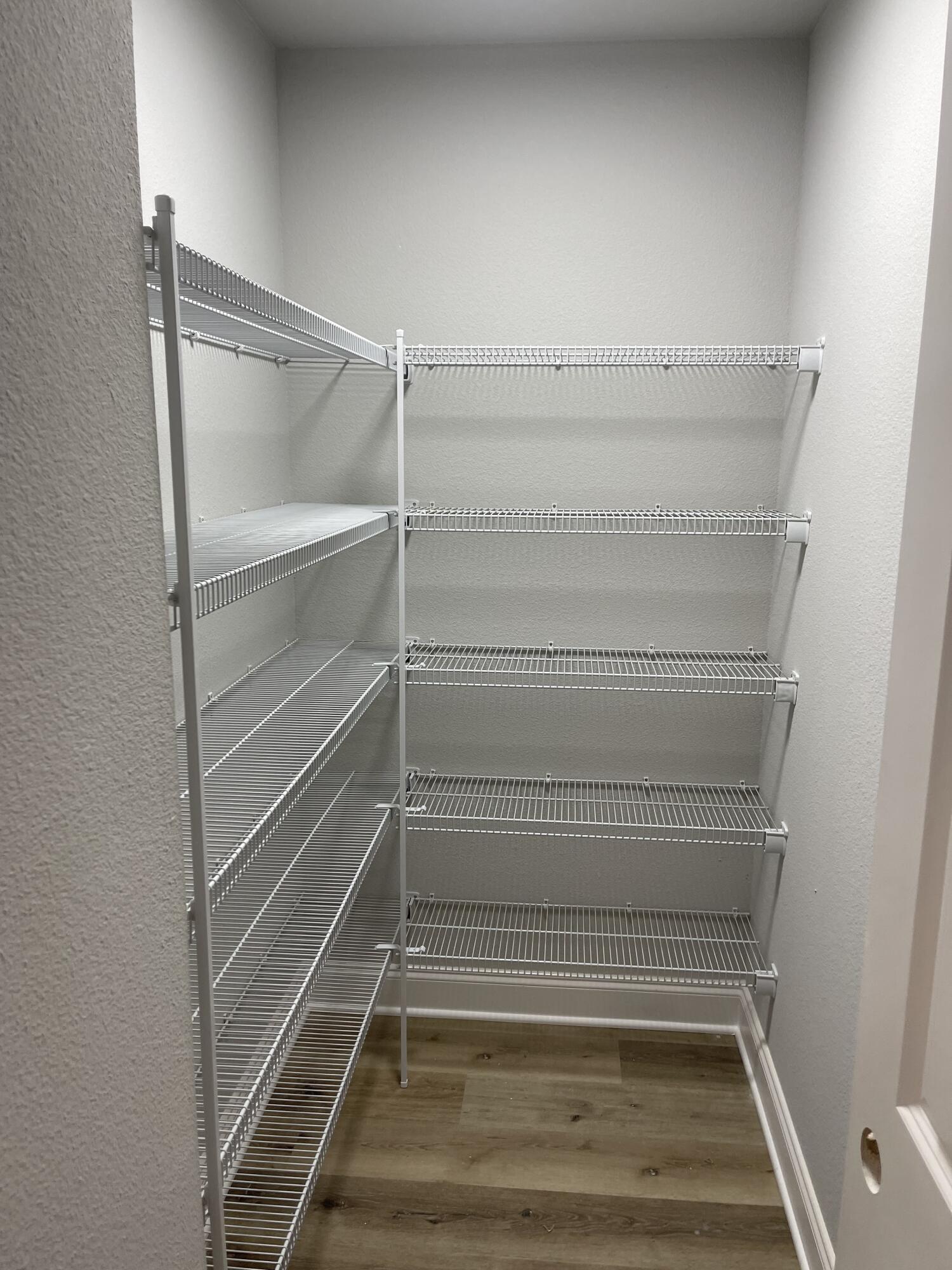 SEROSA ESTATES - Residential